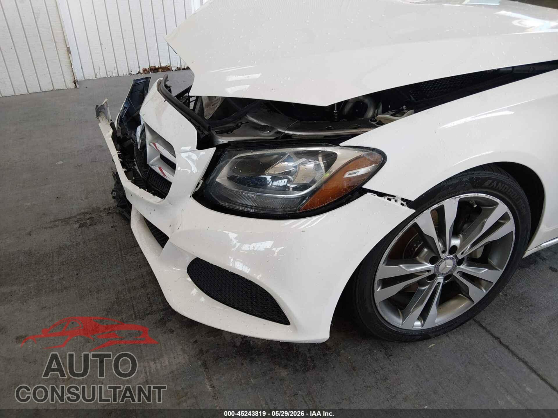 MERCEDES-BENZ C 300 2016 - 55SWF4JB0GU131651
