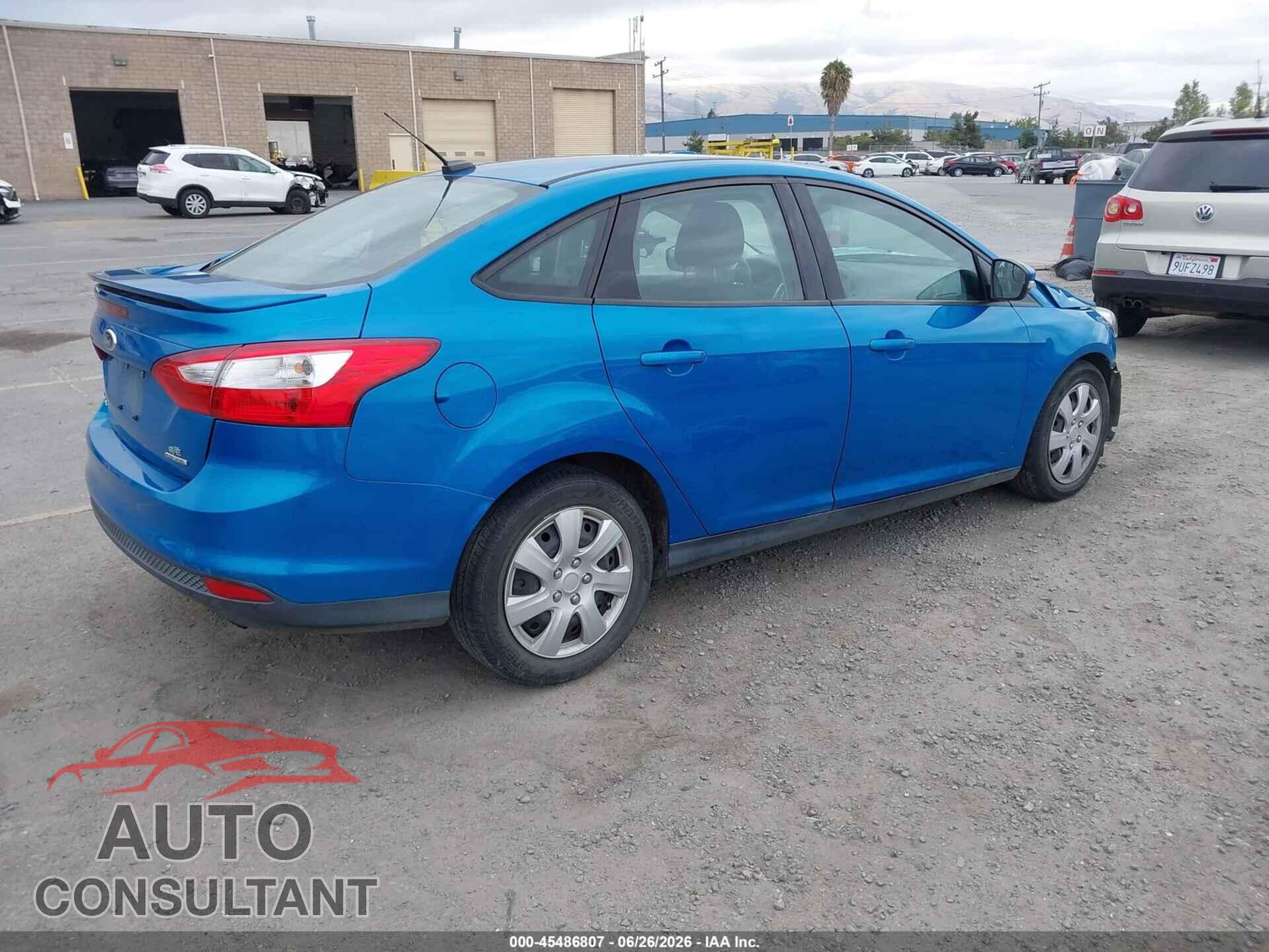 FORD FOCUS 2014 - 1FADP3F25EL355698