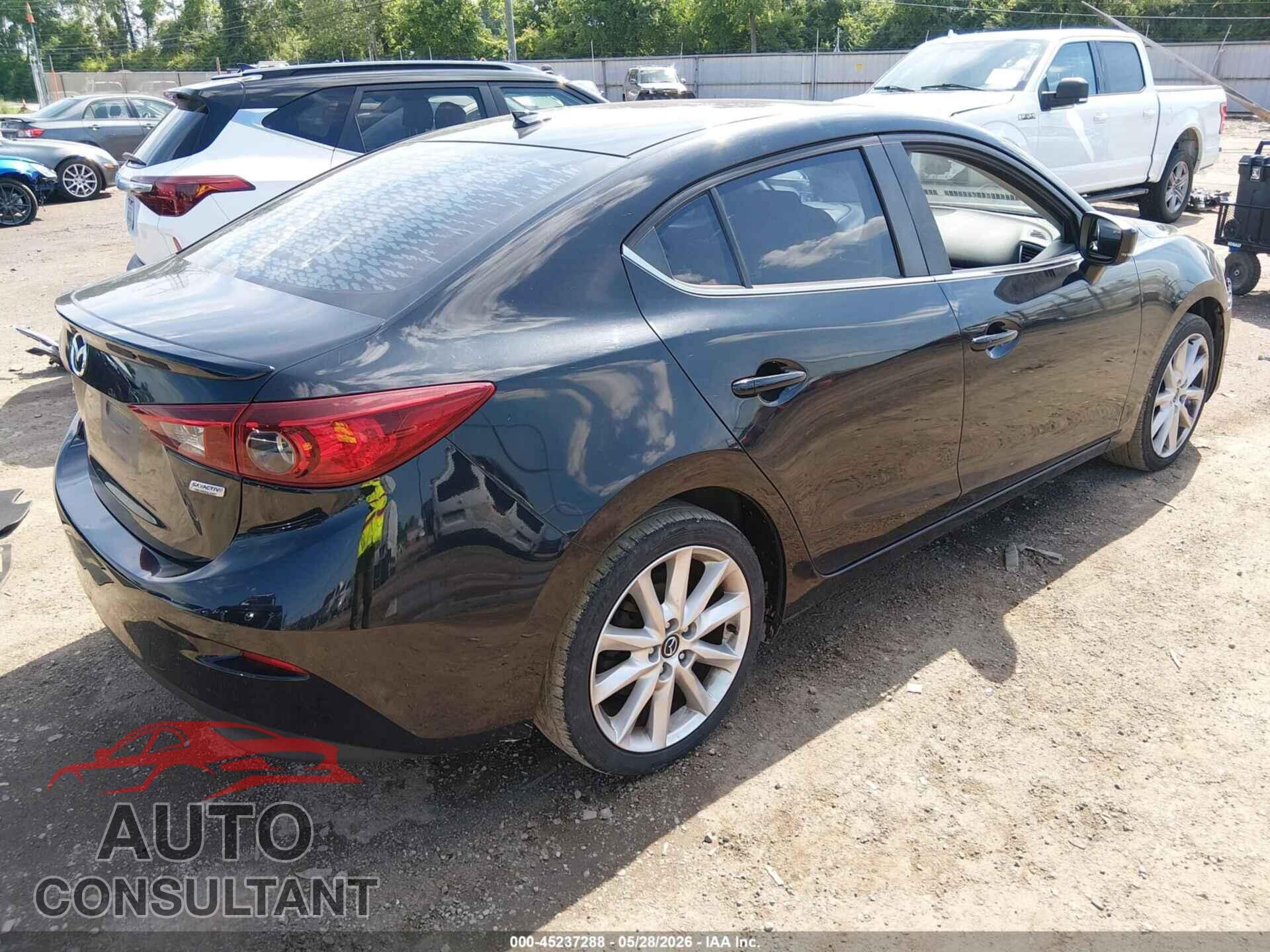 MAZDA MAZDA3 2017 - 3MZBN1W33HM138722