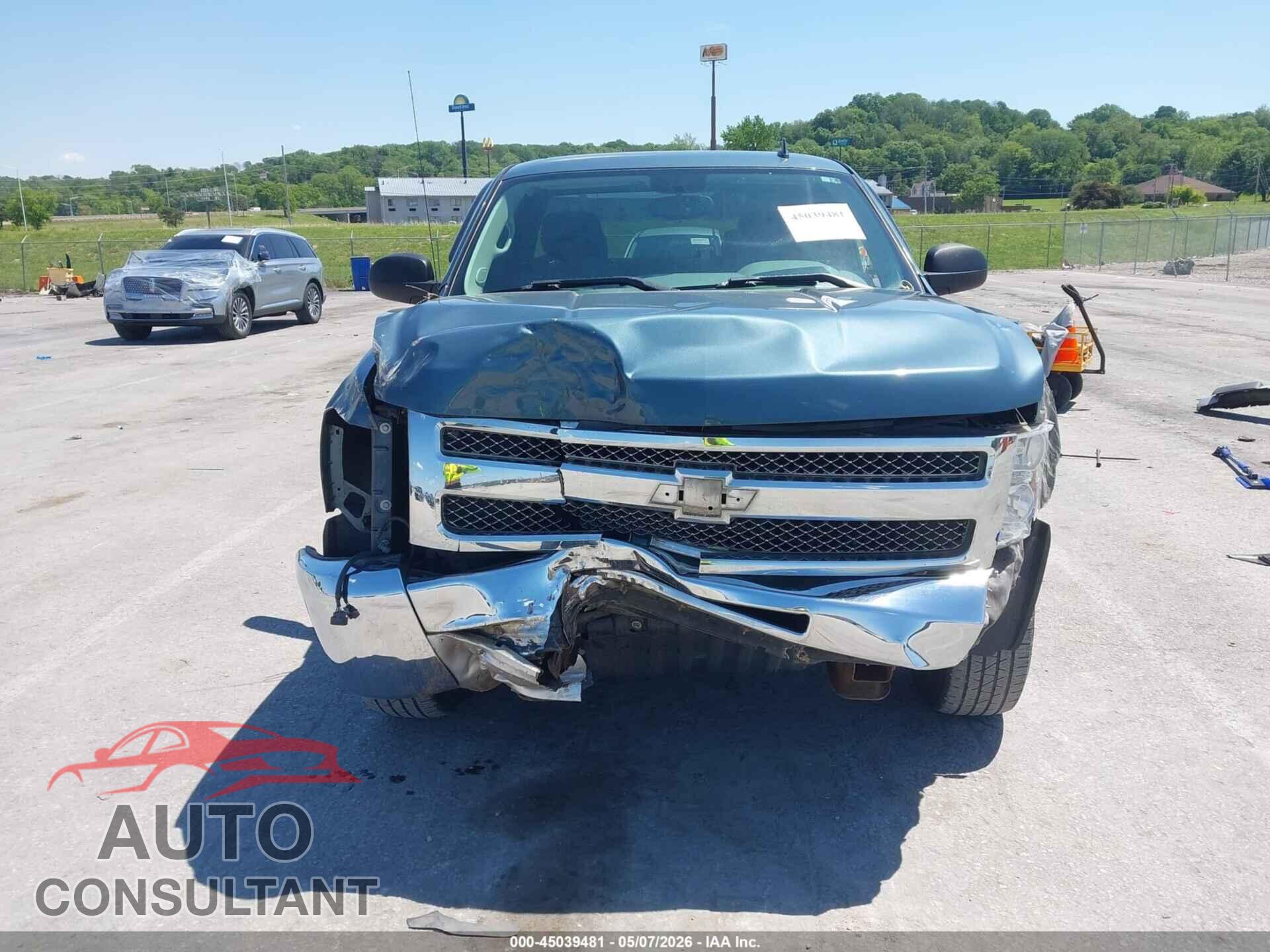 CHEVROLET SILVERADO 1500 2012 - 1GCRCREA5CZ127041