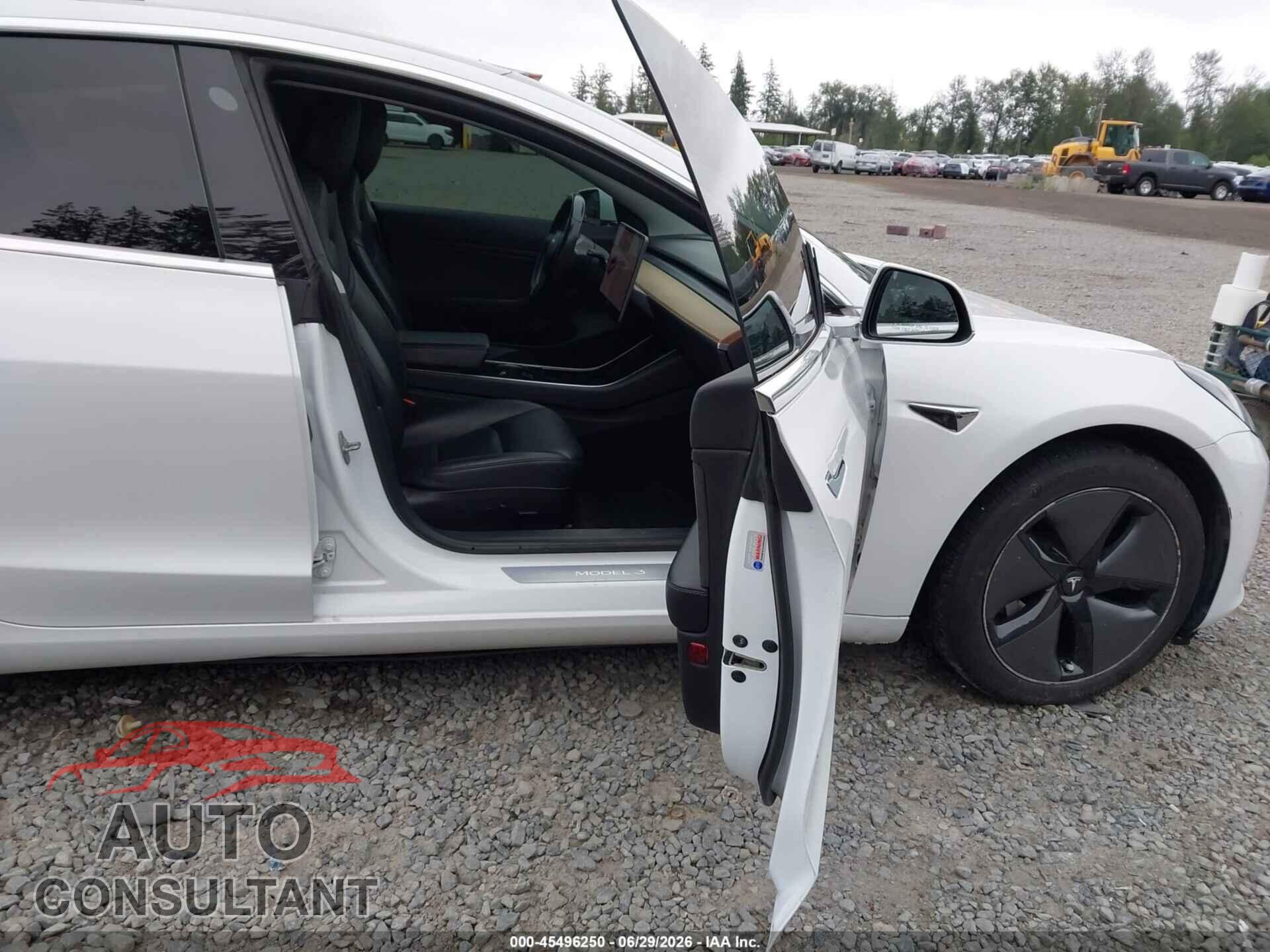 TESLA MODEL 3 2018 - 5YJ3E1EB7JF115437
