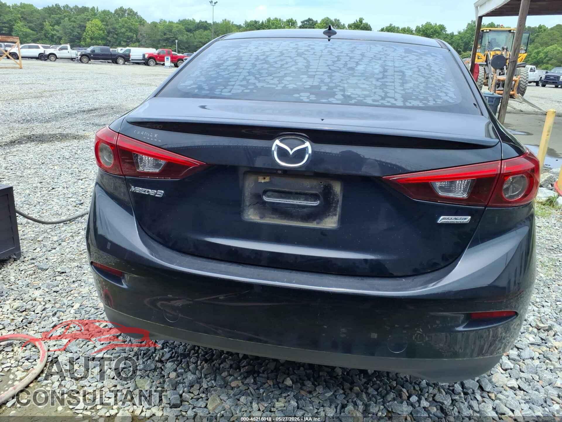 MAZDA MAZDA3 2015 - JM1BM1W31F1245171