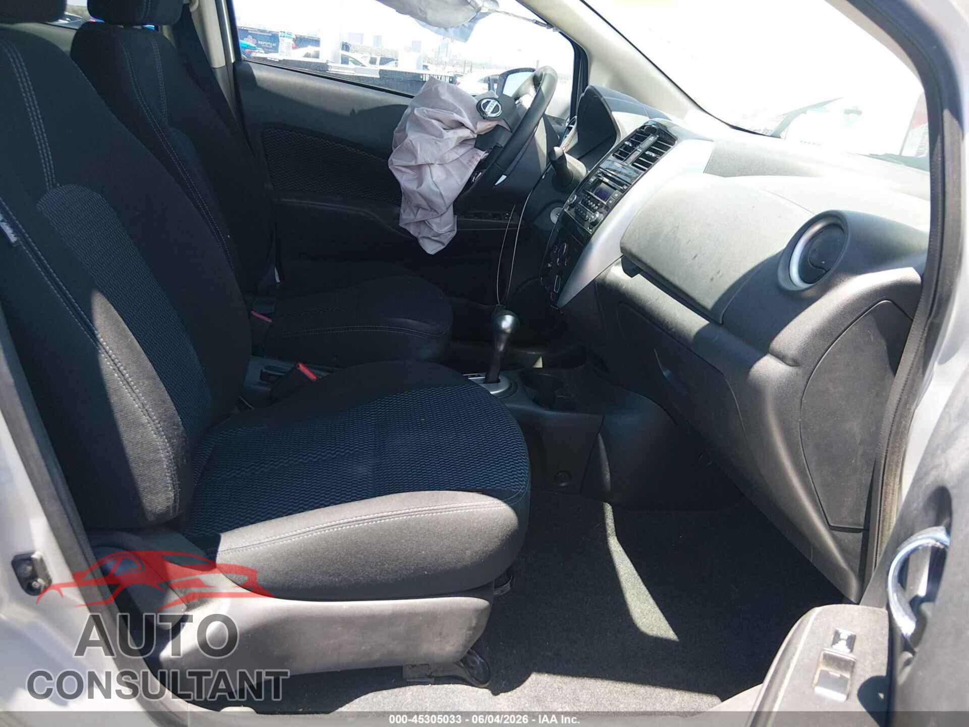 NISSAN VERSA NOTE 2015 - 3N1CE2CP0FL445596