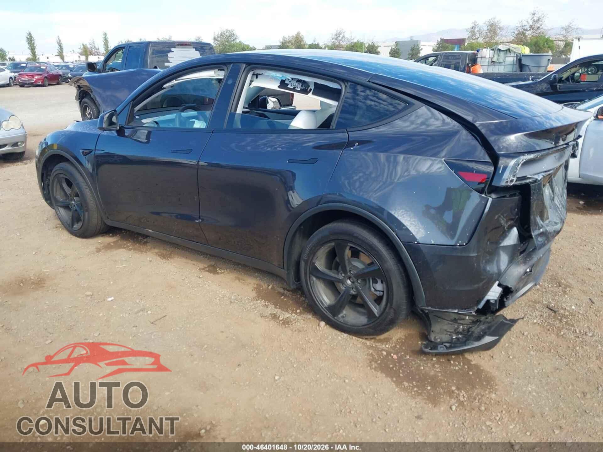TESLA MODEL Y 2026 - 7SAYGDED2TF449237