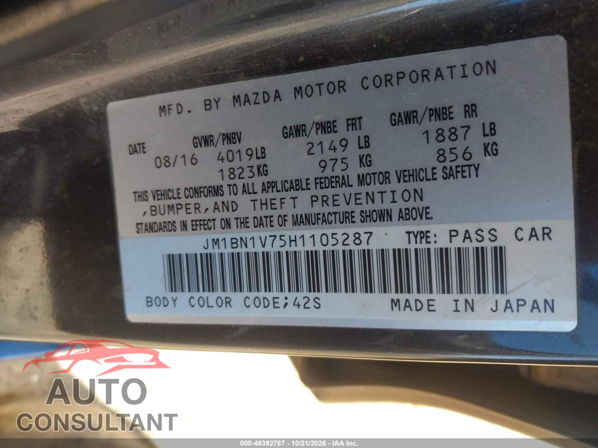MAZDA MAZDA3 2017 - JM1BN1V75H1105287