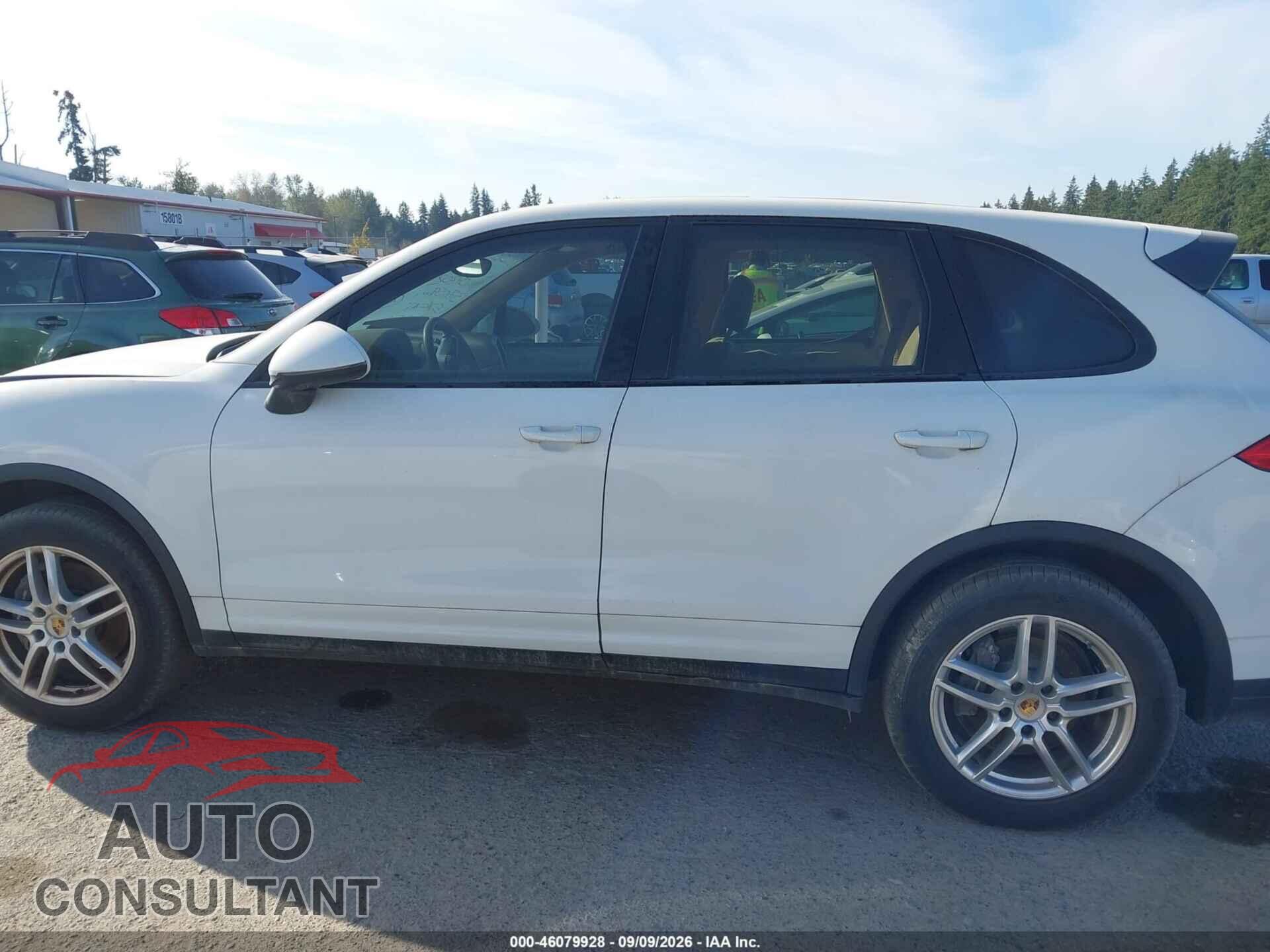 PORSCHE CAYENNE 2016 - WP1AA2A23GLA09702