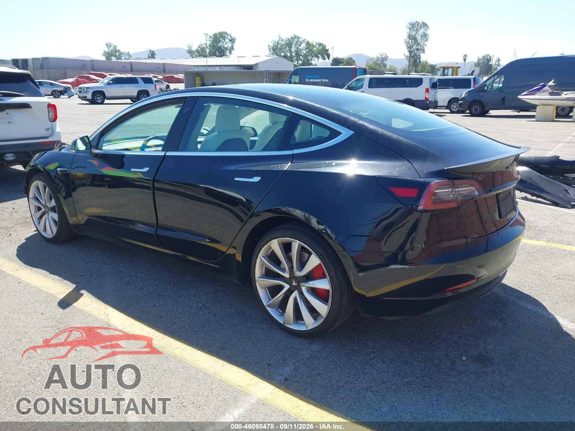 TESLA MODEL 3 2019 - 5YJ3E1EB3KF368143