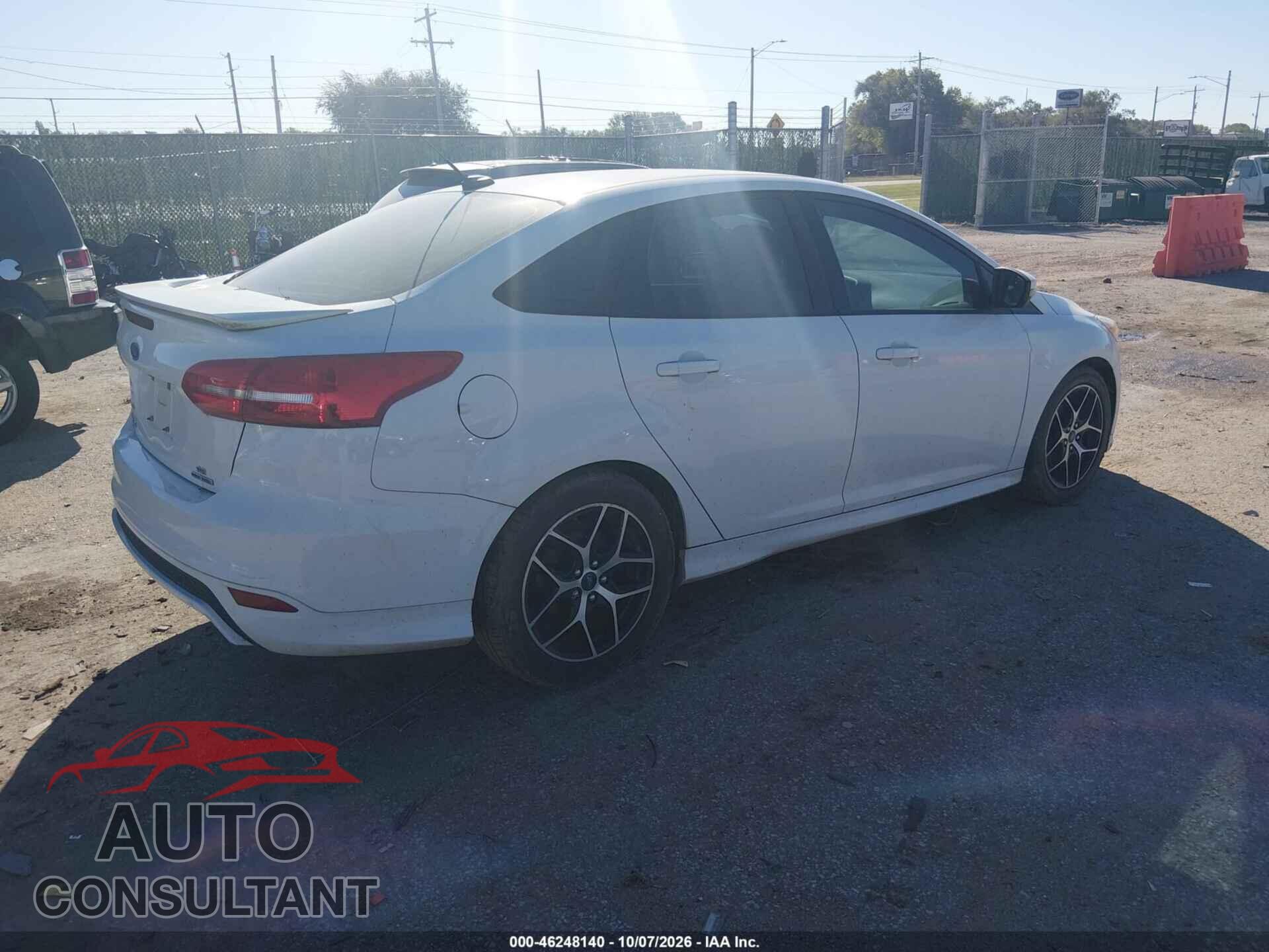 FORD FOCUS 2015 - 1FADP3F28FL313835