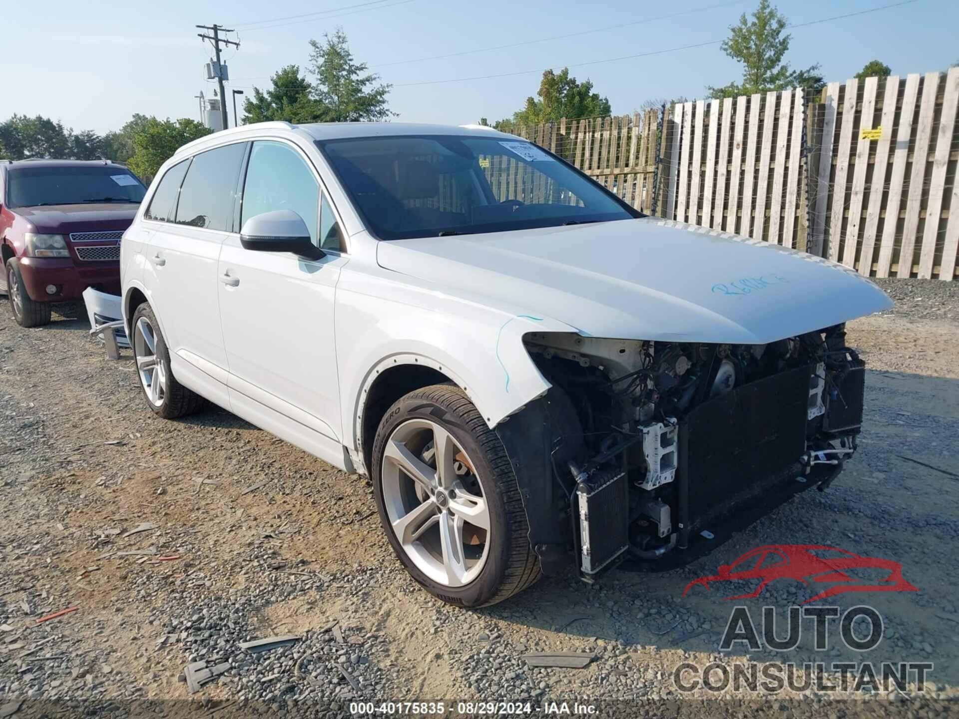 AUDI Q7 2019 - WA1VAAF77KD000015