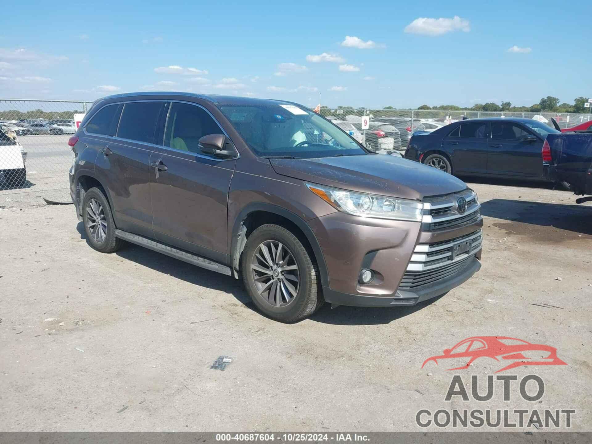 TOYOTA HIGHLANDER 2019 - 5TDKZRFH4KS290193