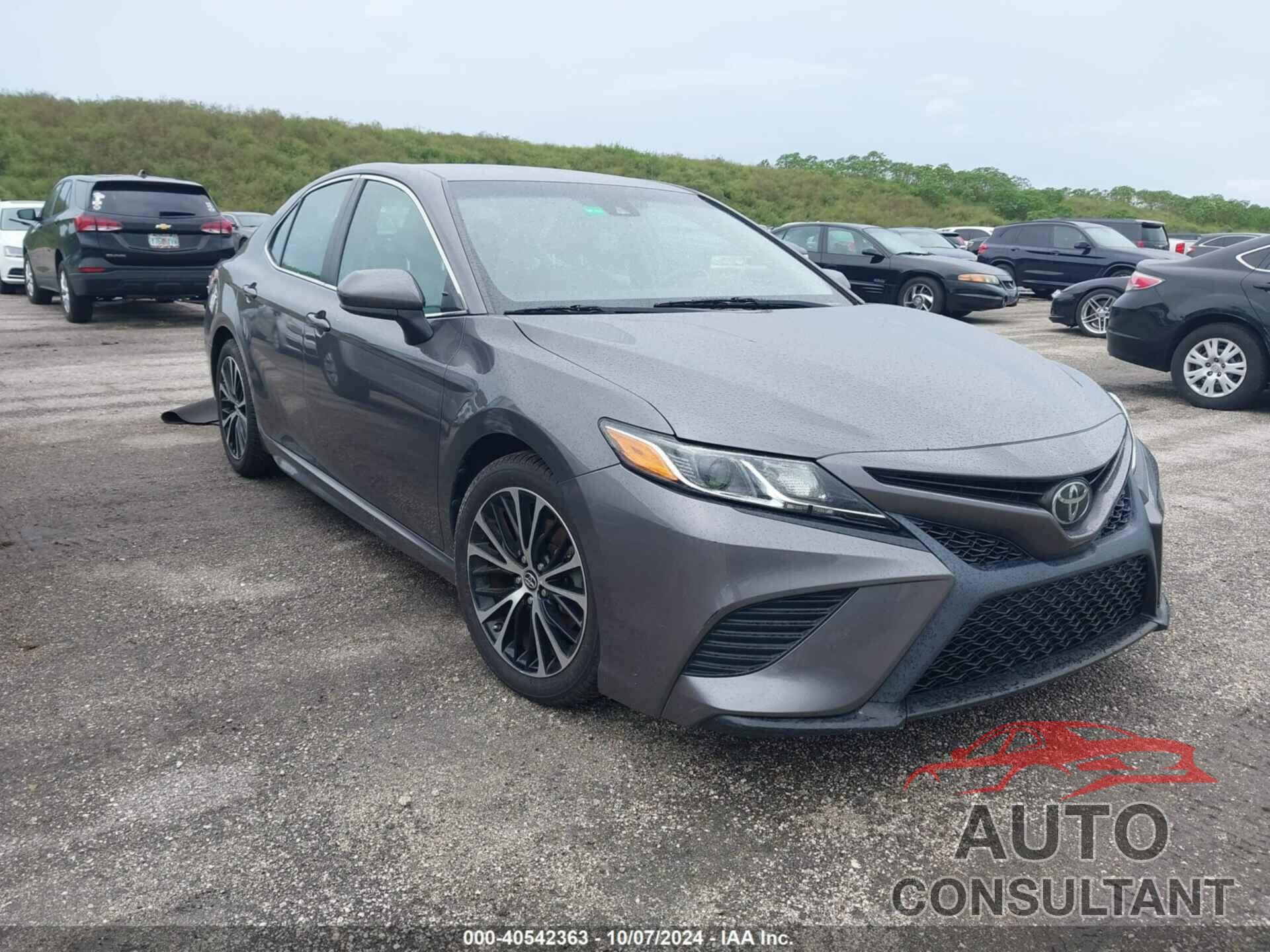 TOYOTA CAMRY 2019 - 4T1B11HK5KU180715