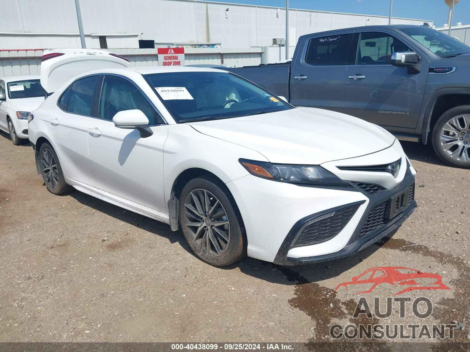TOYOTA CAMRY 2024 - 4T1G11AK2RU256286
