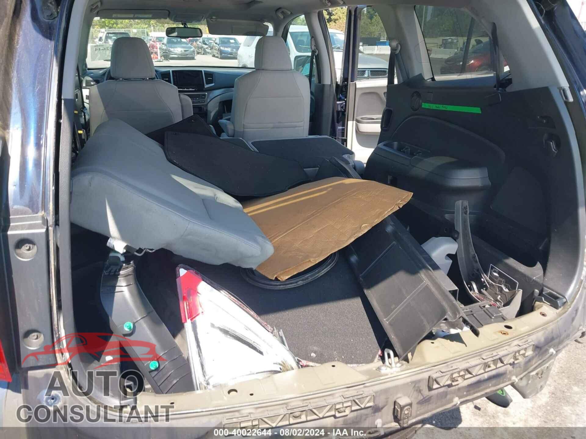 HONDA PILOT 2017 - 5FNYF5H52HB017197
