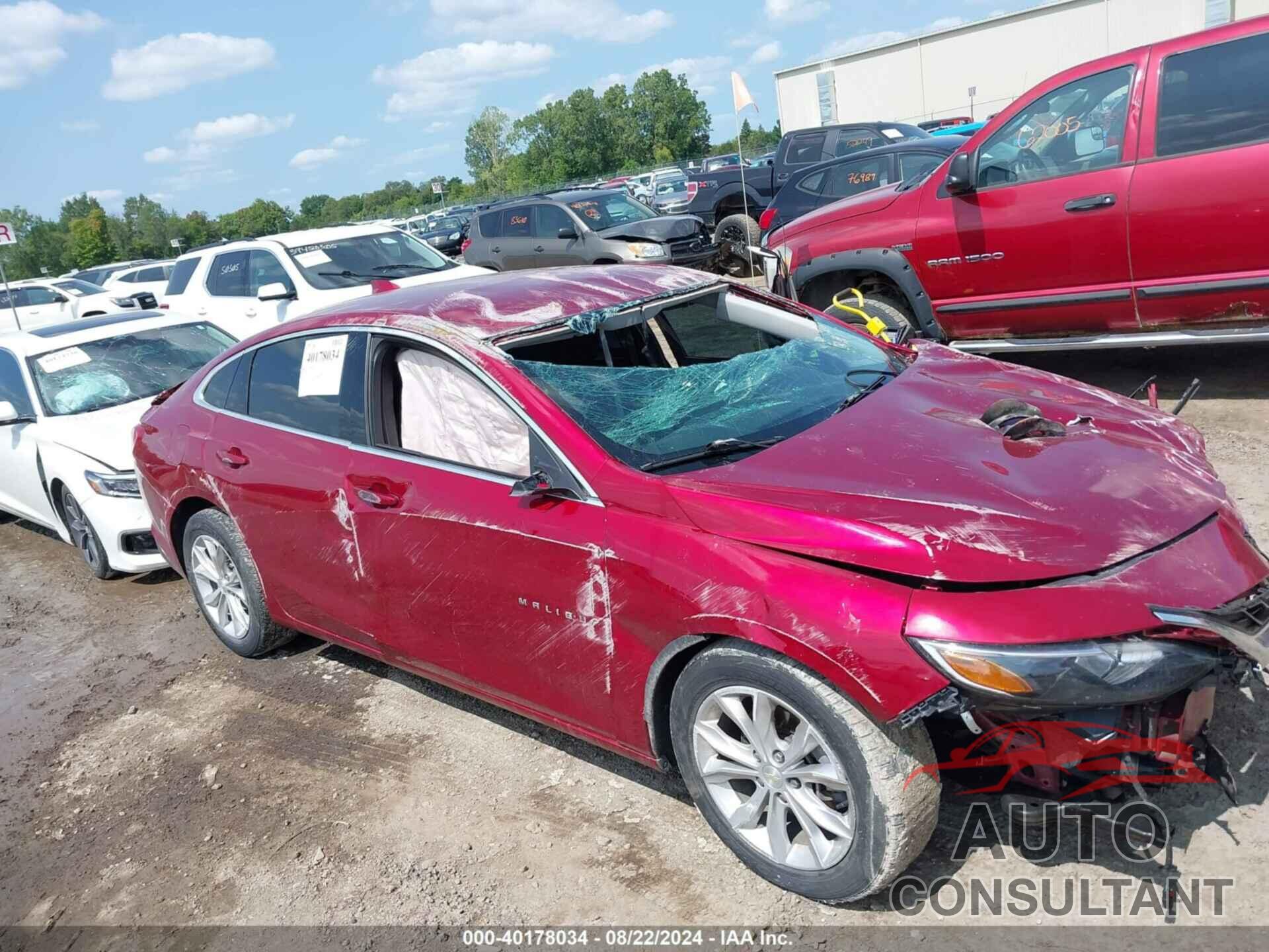 CHEVROLET MALIBU 2019 - 1G1ZD5ST0KF155141