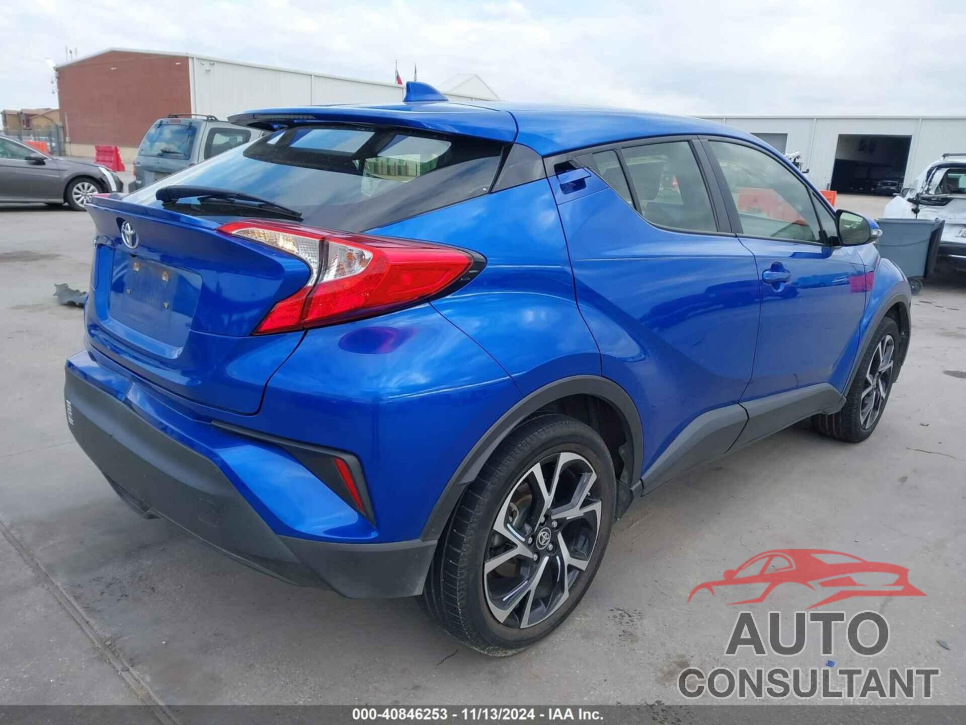 TOYOTA C-HR 2021 - JTNKHMBX2M1116993