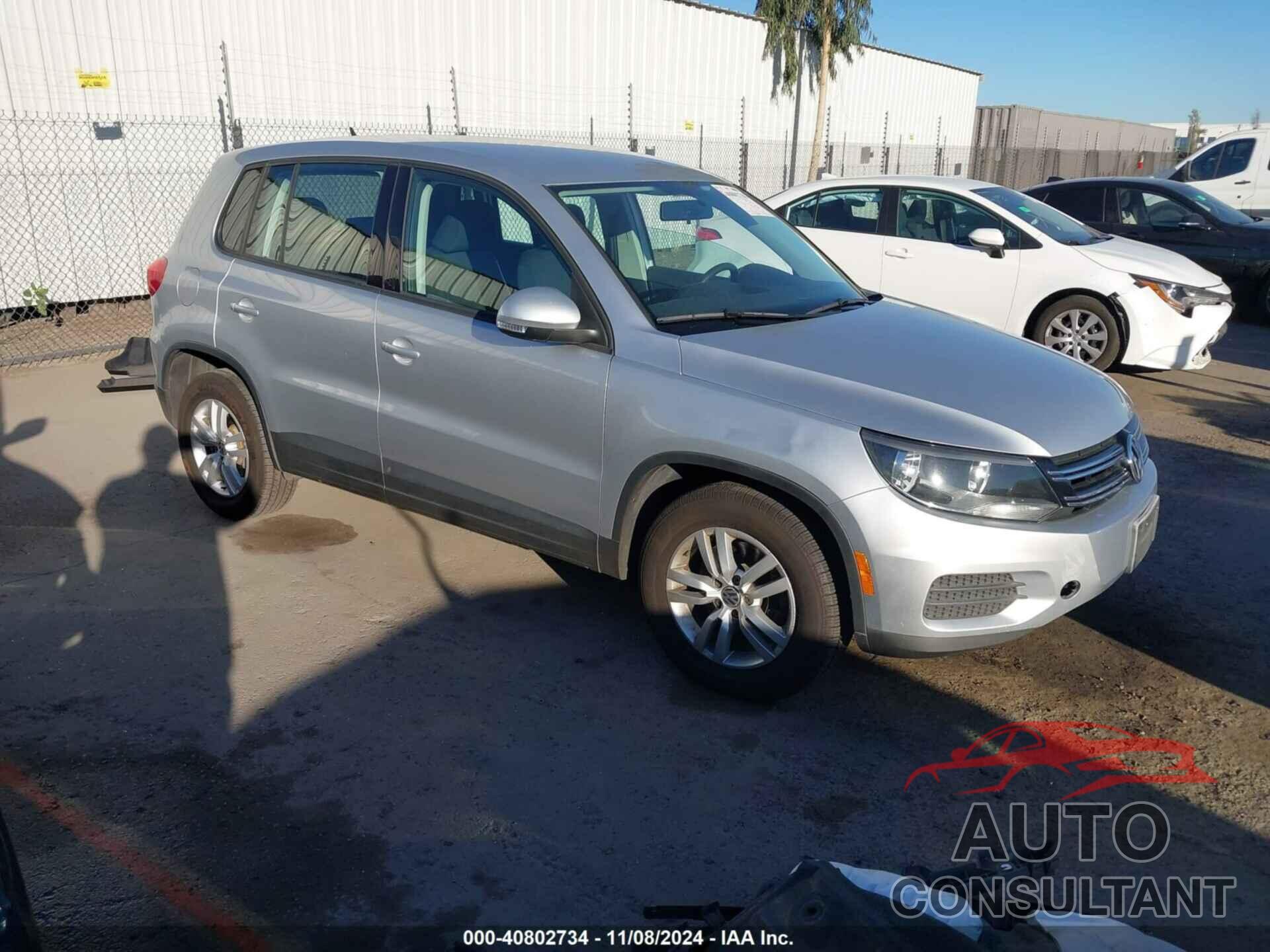 VOLKSWAGEN TIGUAN 2012 - WVGAV7AX4CW520418