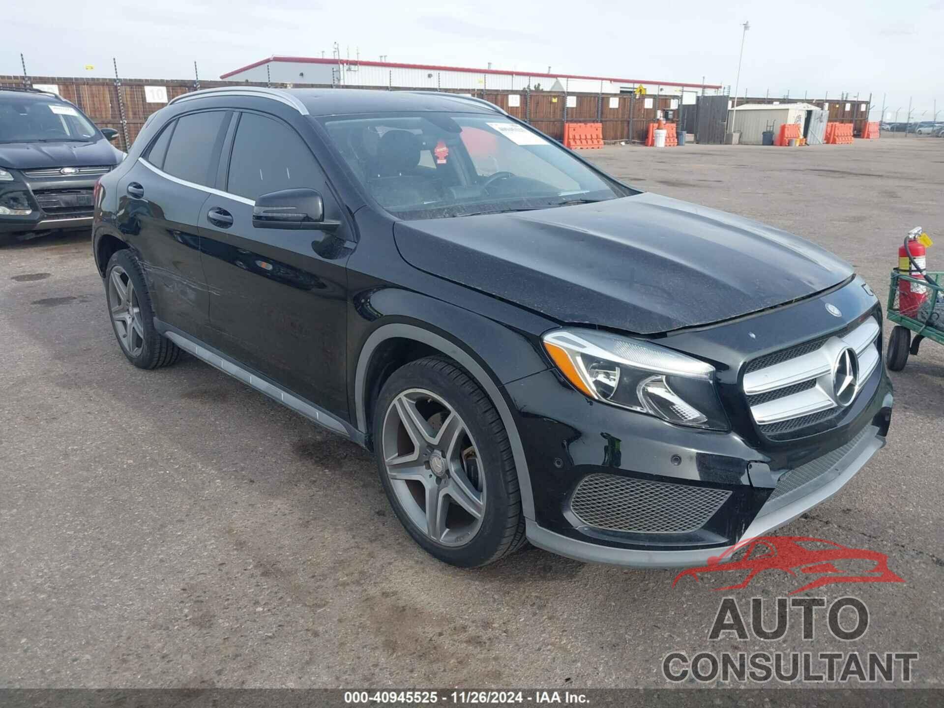 MERCEDES-BENZ GLA 250 2015 - WDCTG4GB0FJ051468