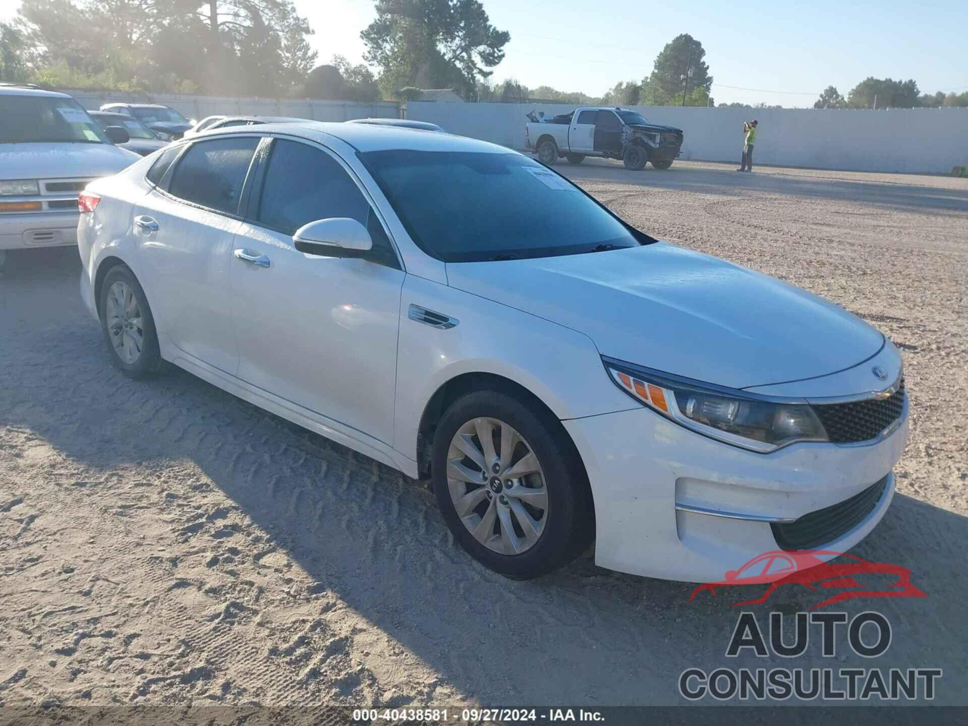 KIA OPTIMA 2018 - 5XXGT4L38JG252579