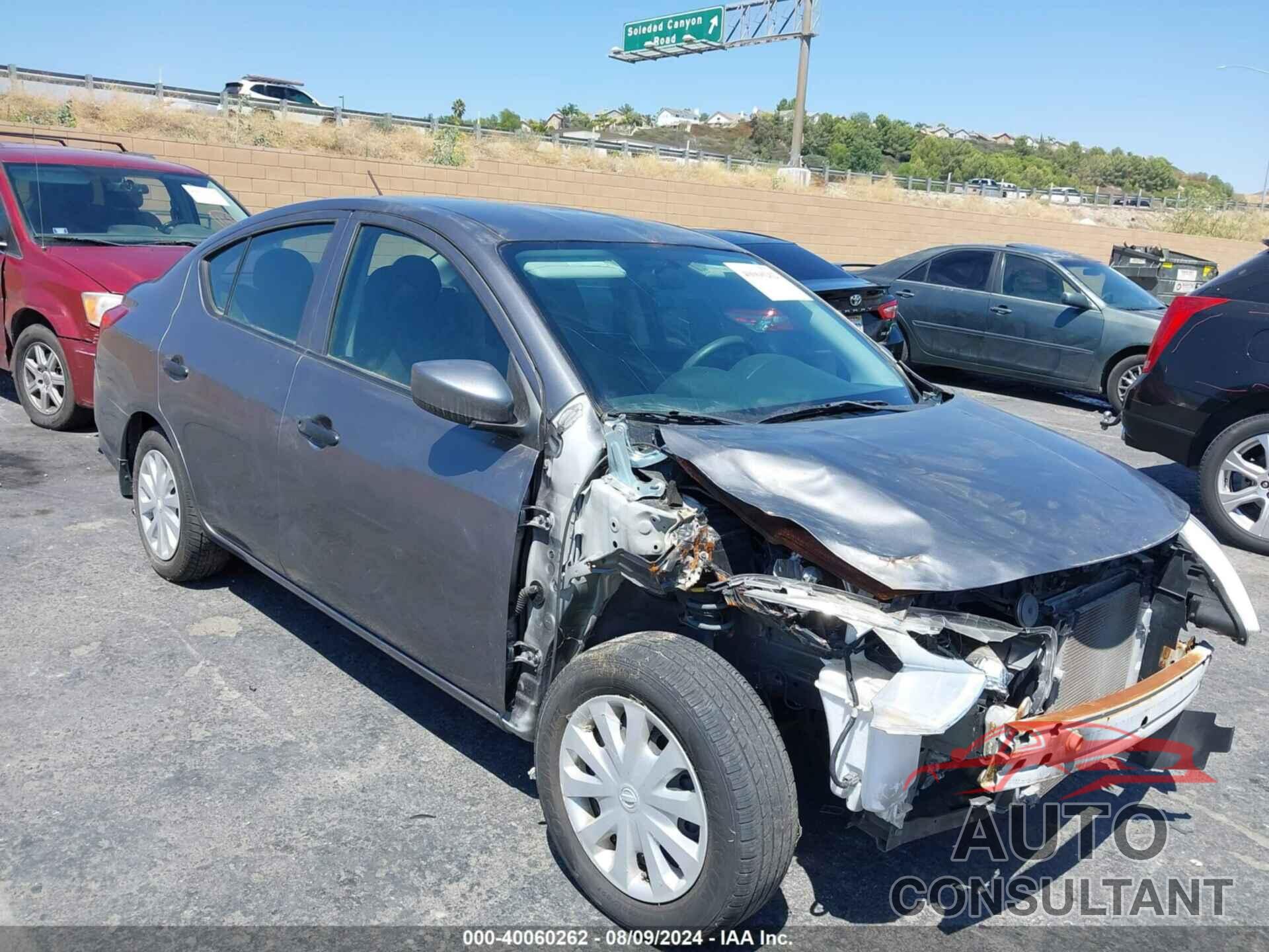 NISSAN VERSA 2018 - 3N1CN7AP7JL828962