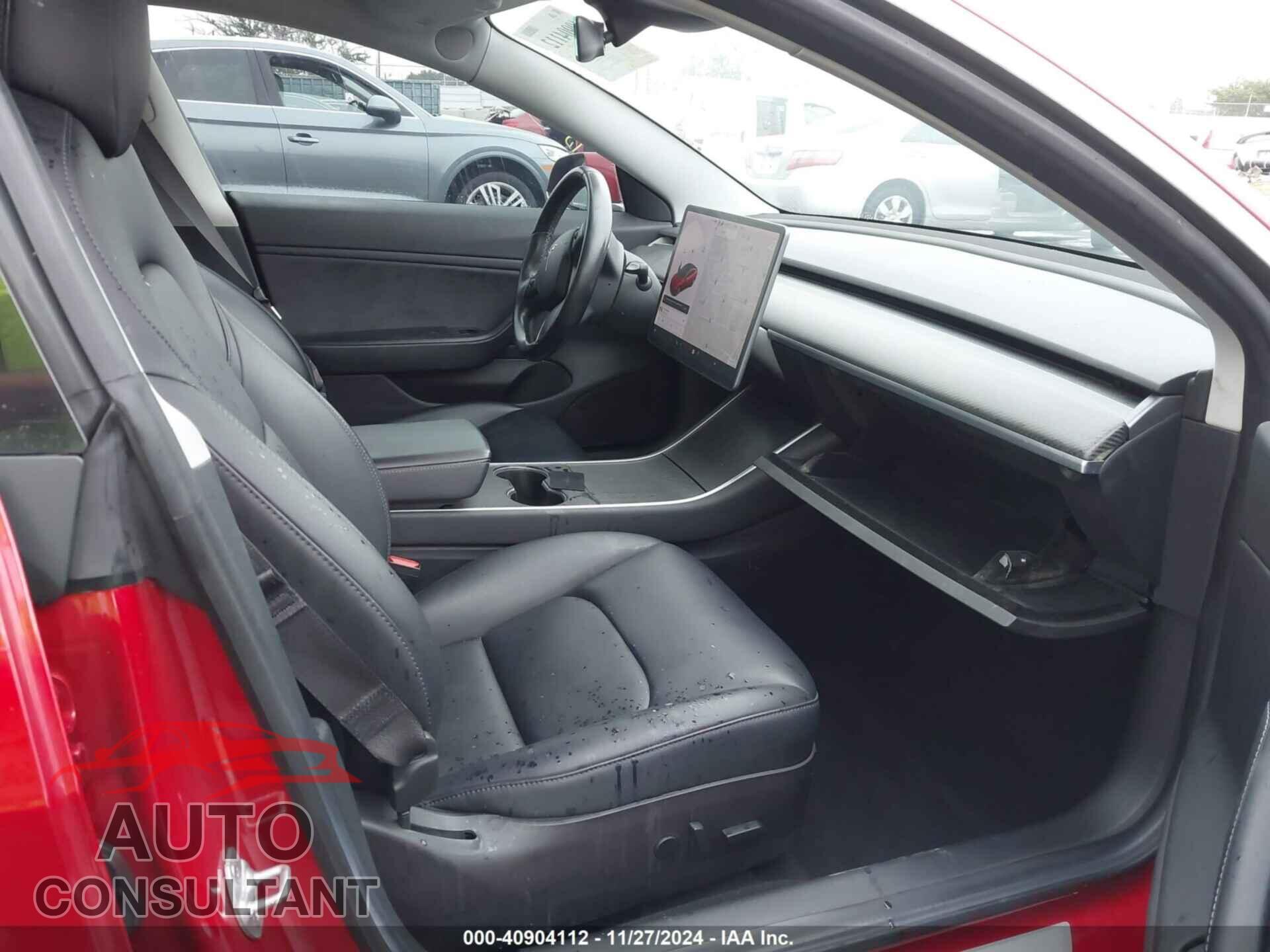 TESLA MODEL 3 2018 - 5YJ3E1EA6JF018043