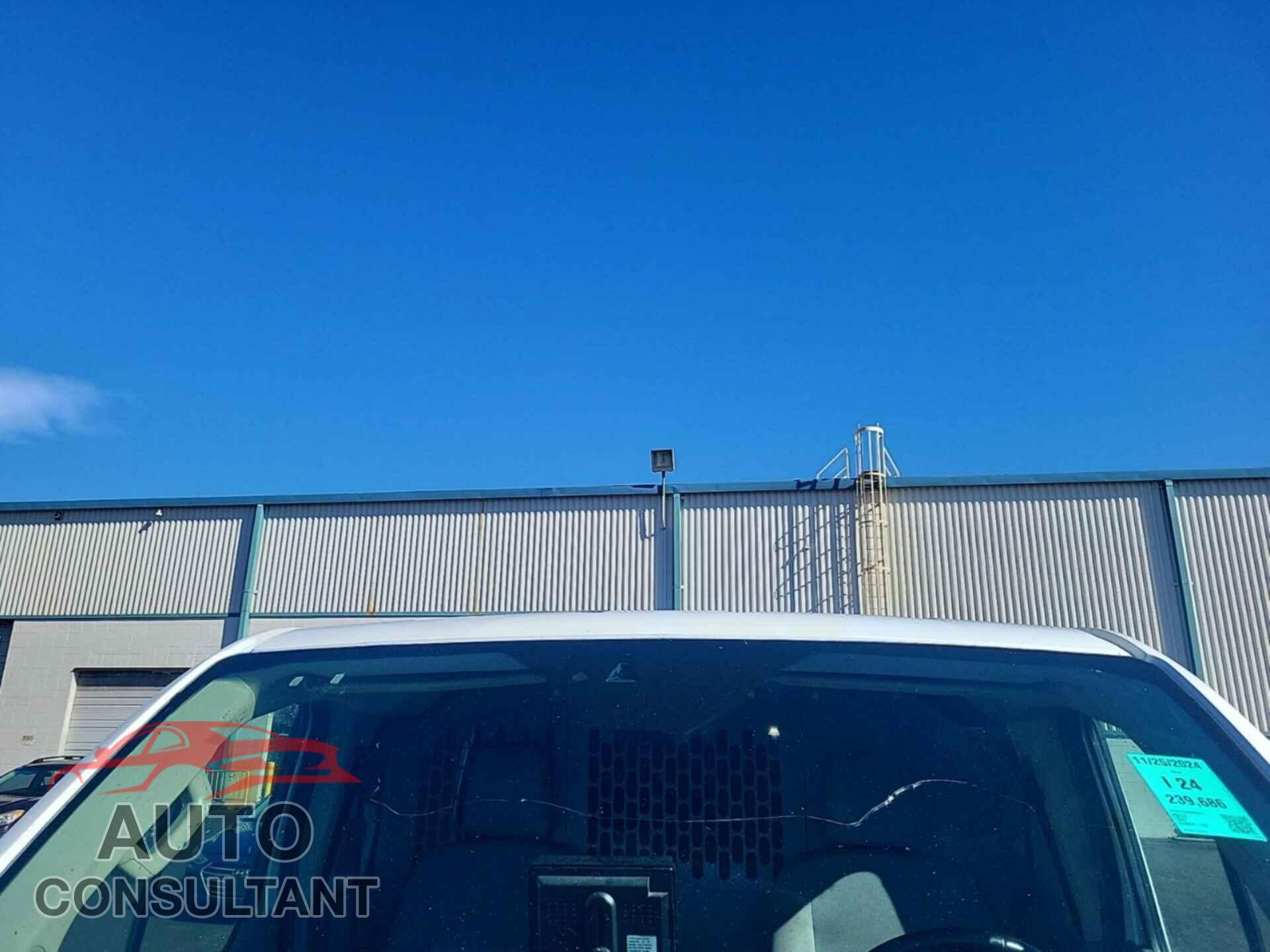 FORD TRANSIT 2017 - 1FTYE1YM4HKB28131
