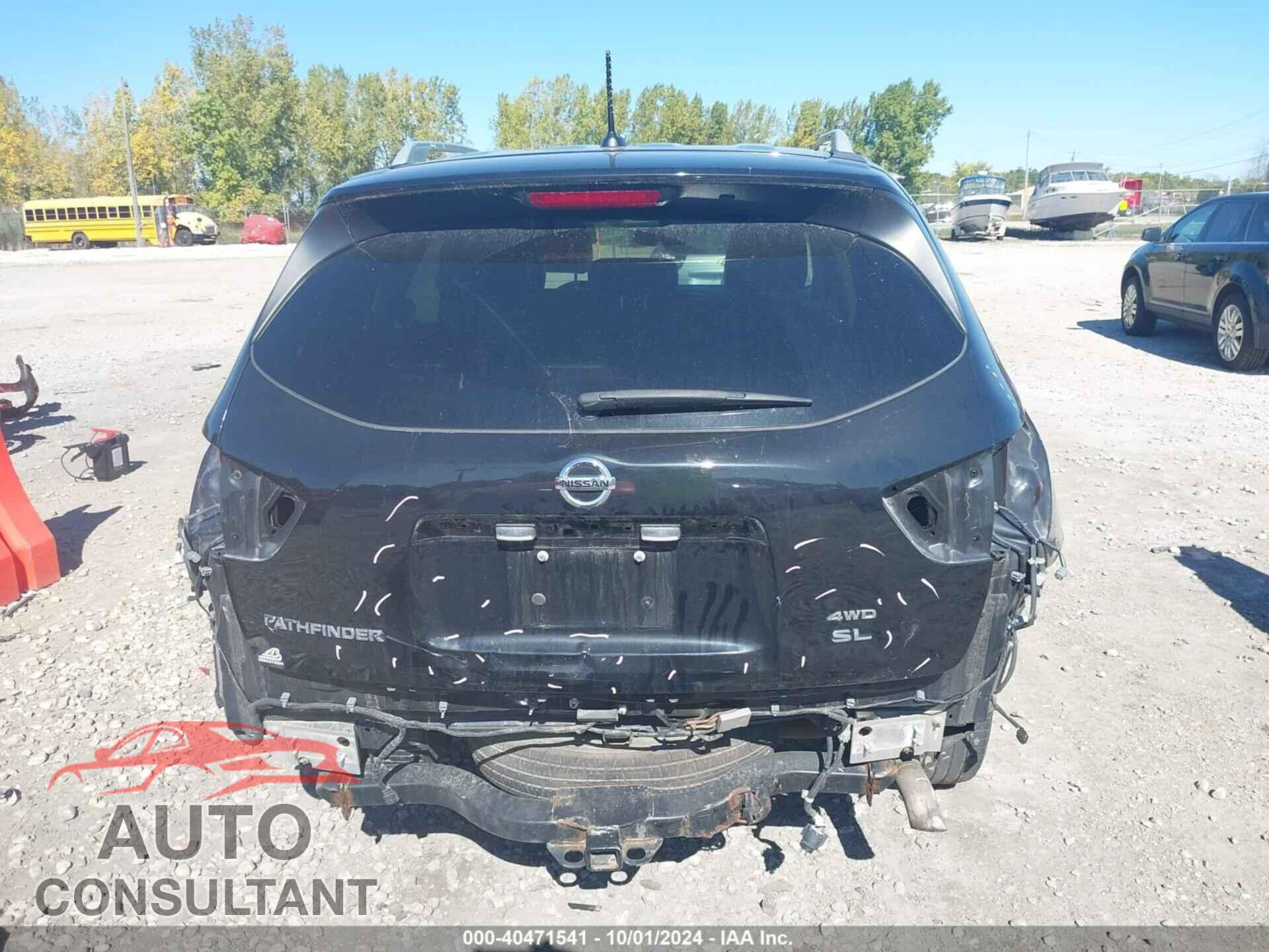 NISSAN PATHFINDER 2017 - 5N1DR2MM4HC609808