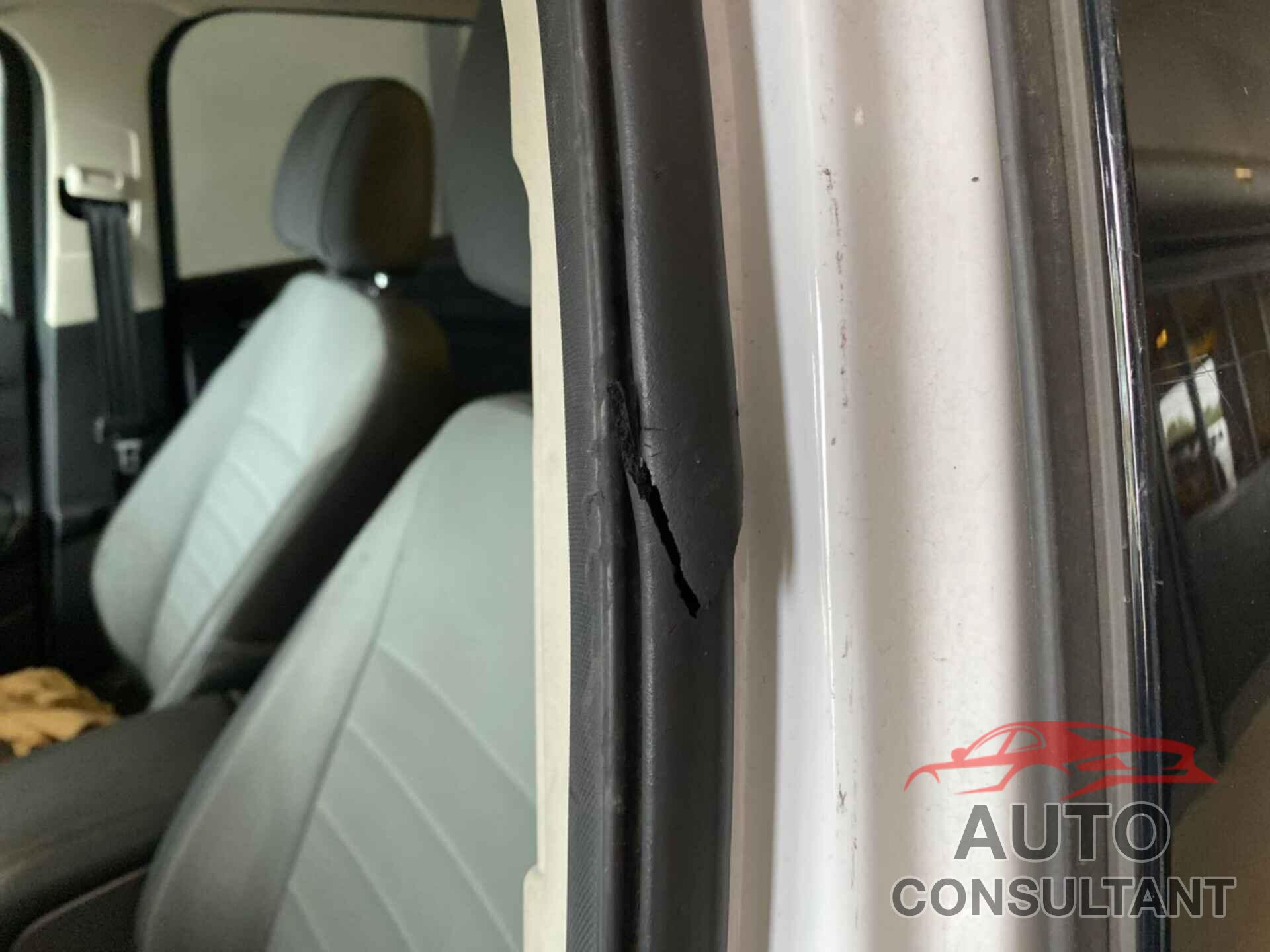 FORD ESCAPE 2016 - 1FMCU0GX7GUA70002