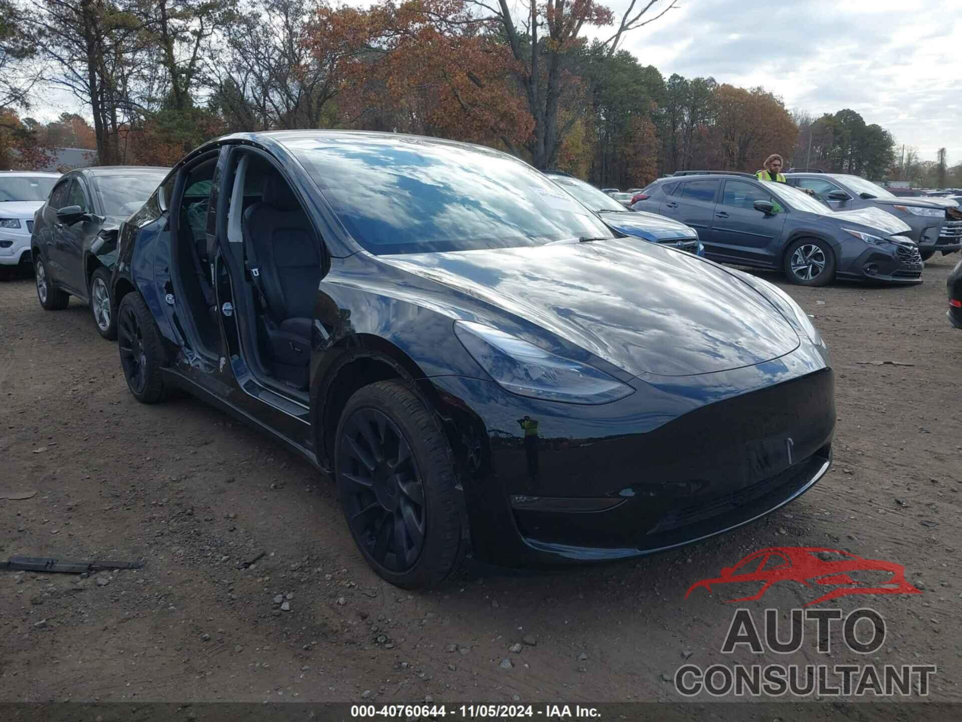 TESLA MODEL Y 2023 - 7SAYGDEE4PA185160