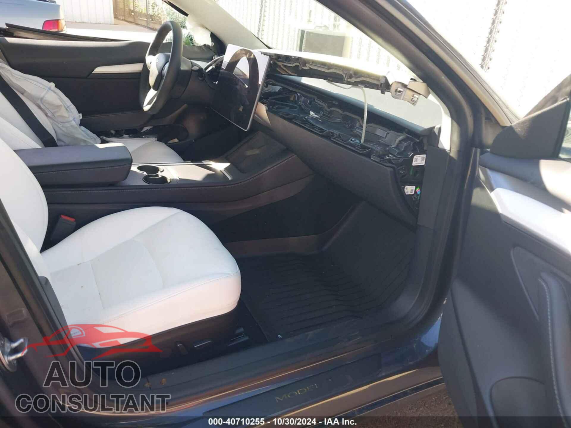 TESLA MODEL 3 2023 - 5YJ3E1EAXPF700657