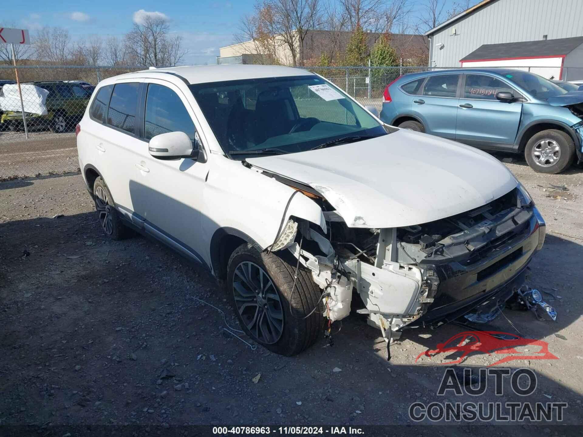 MITSUBISHI OUTLANDER 2018 - JA4AZ3A3XJZ000745