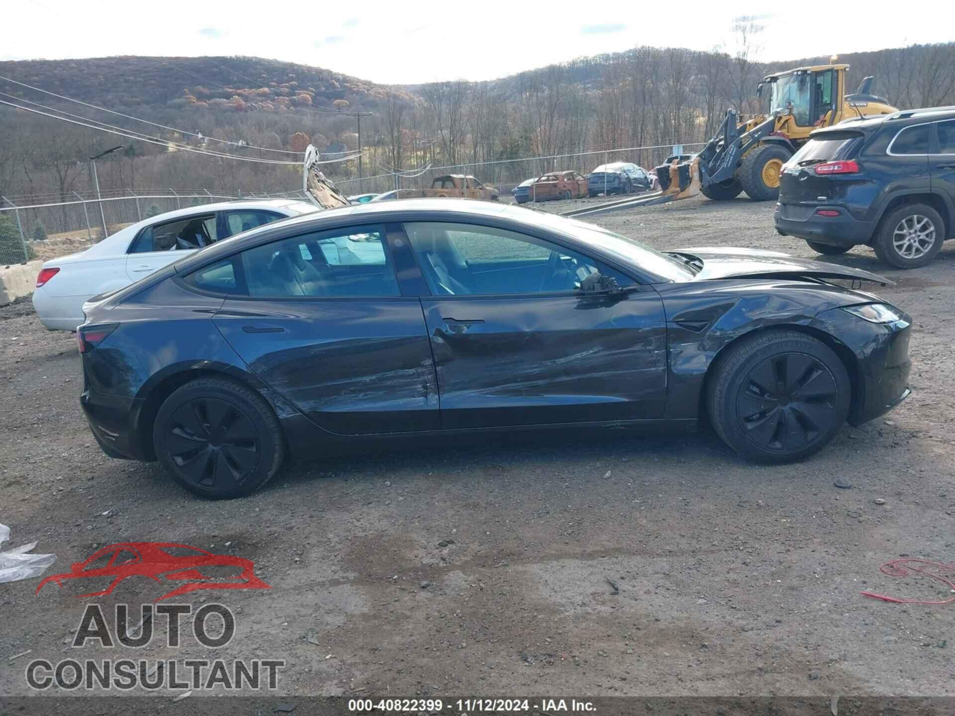 TESLA MODEL 3 2024 - 5YJ3E1EA9RF843196
