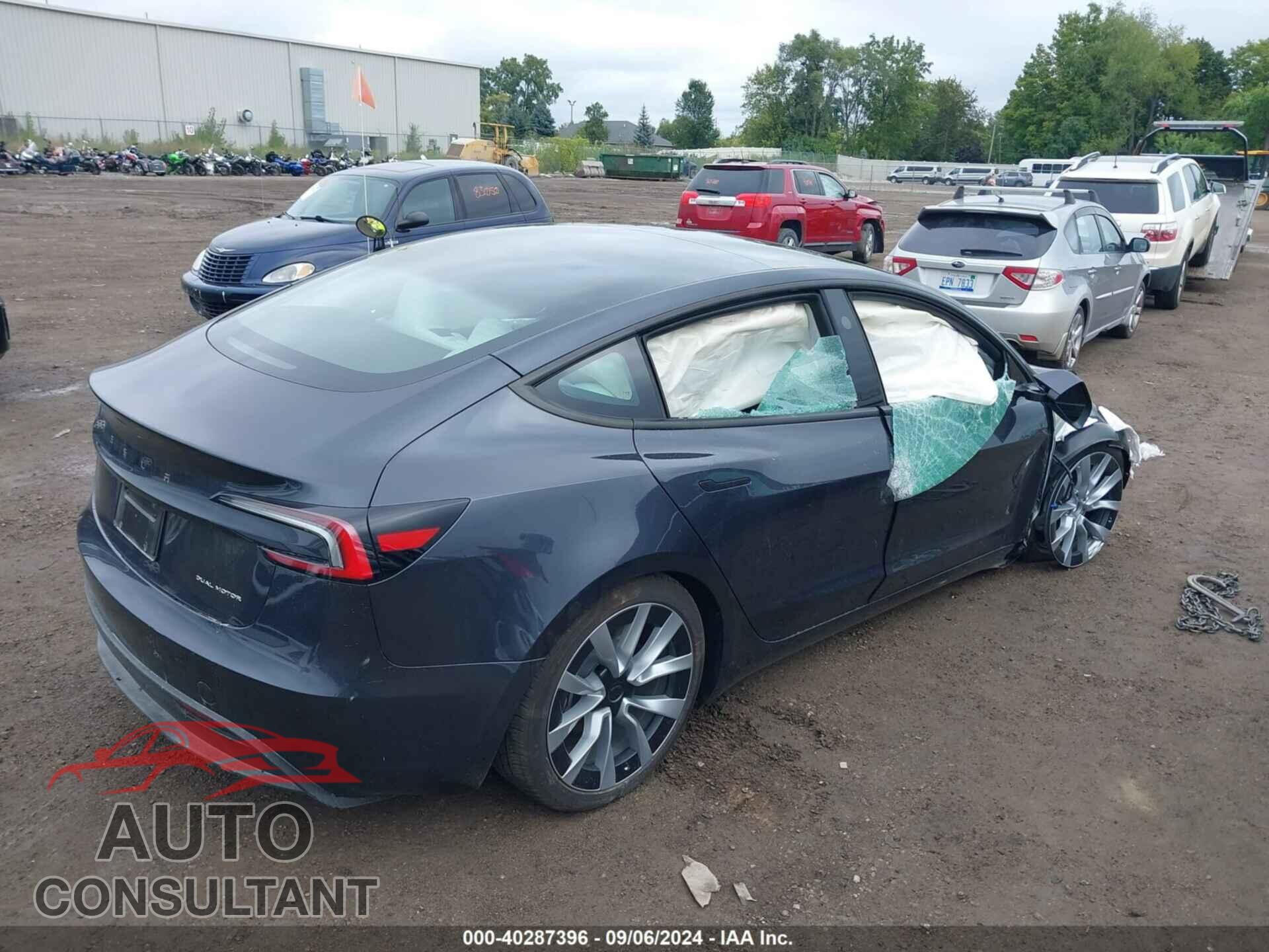 TESLA MODEL 3 2024 - 5YJ3E1EBXRF760448