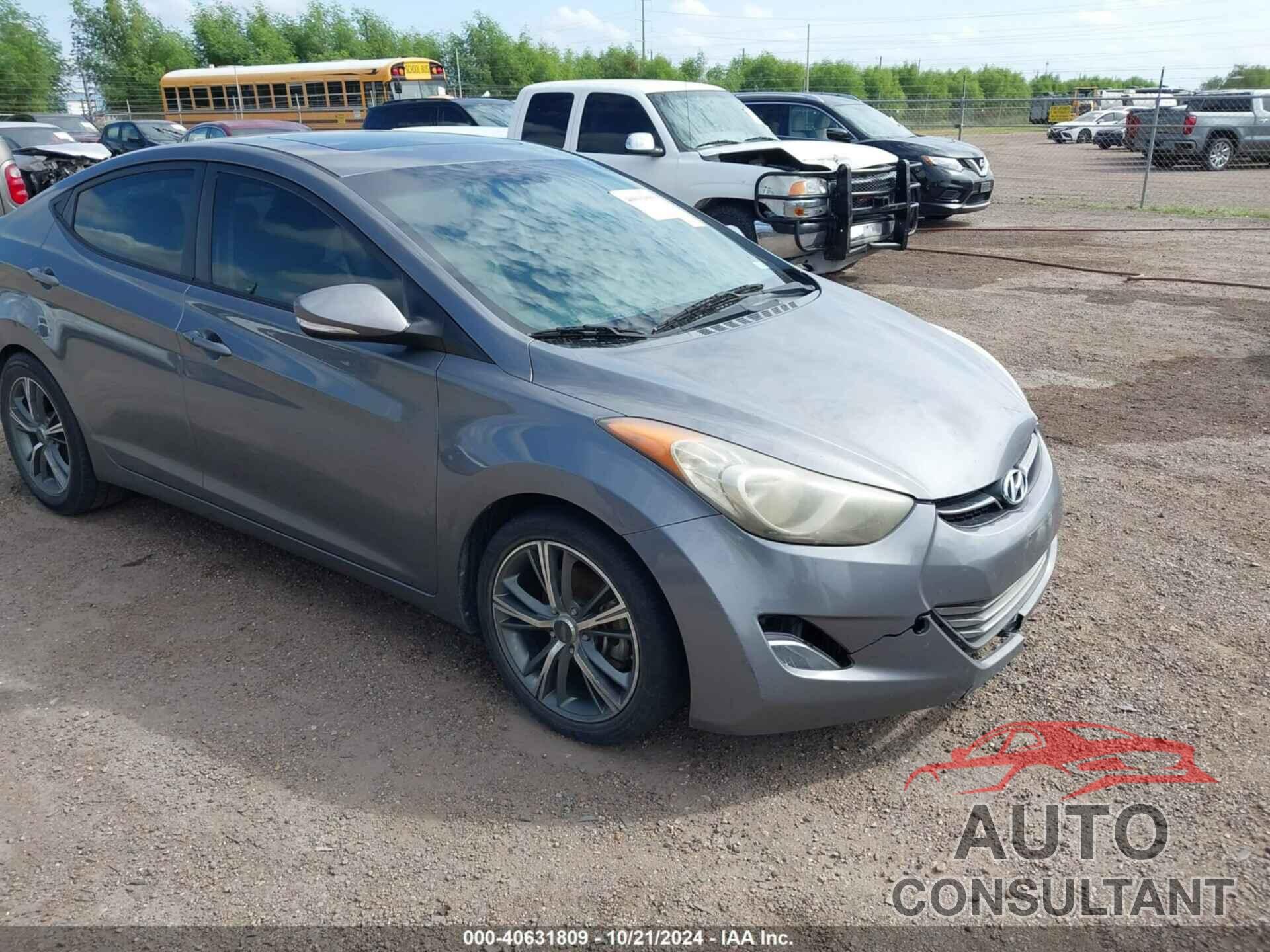 HYUNDAI ELANTRA 2013 - 5NPDH4AE7DH367496