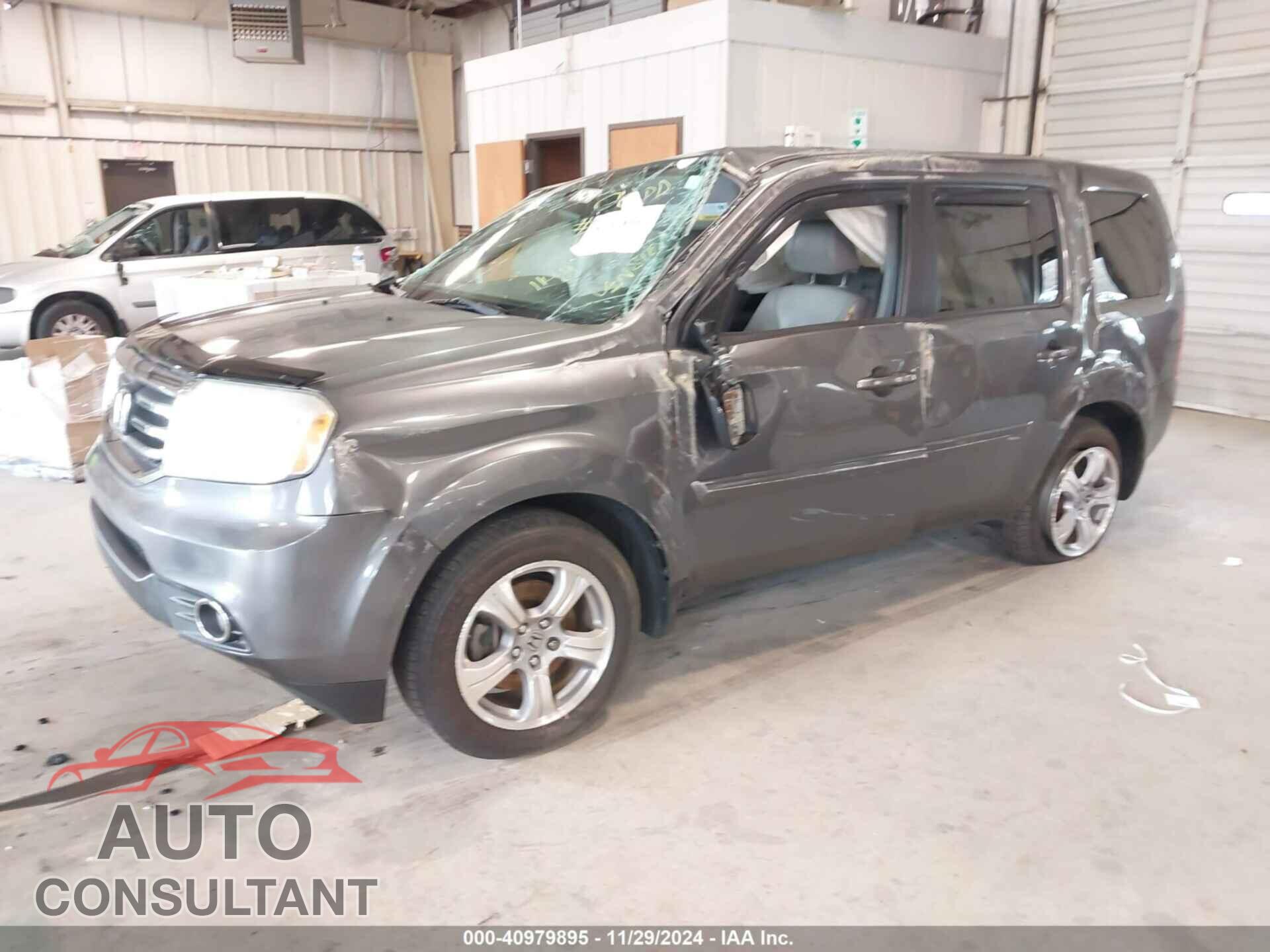 HONDA PILOT 2013 - 5FNYF4H51DB008978