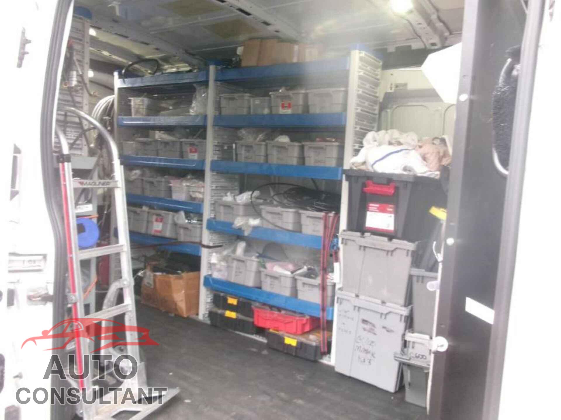 FORD TRANSIT 2017 - 1FTYR2CM9HKB37148