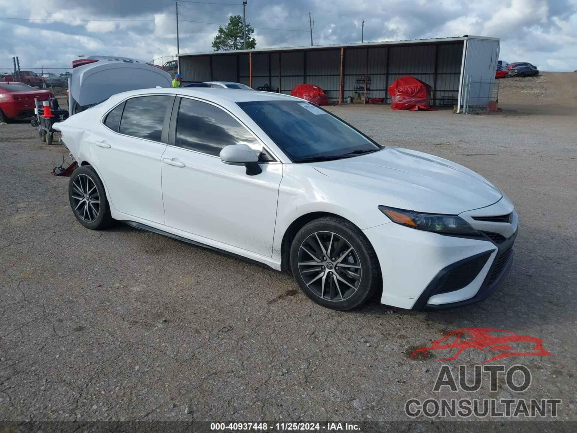 TOYOTA CAMRY 2022 - 4T1G11AK4NU712539