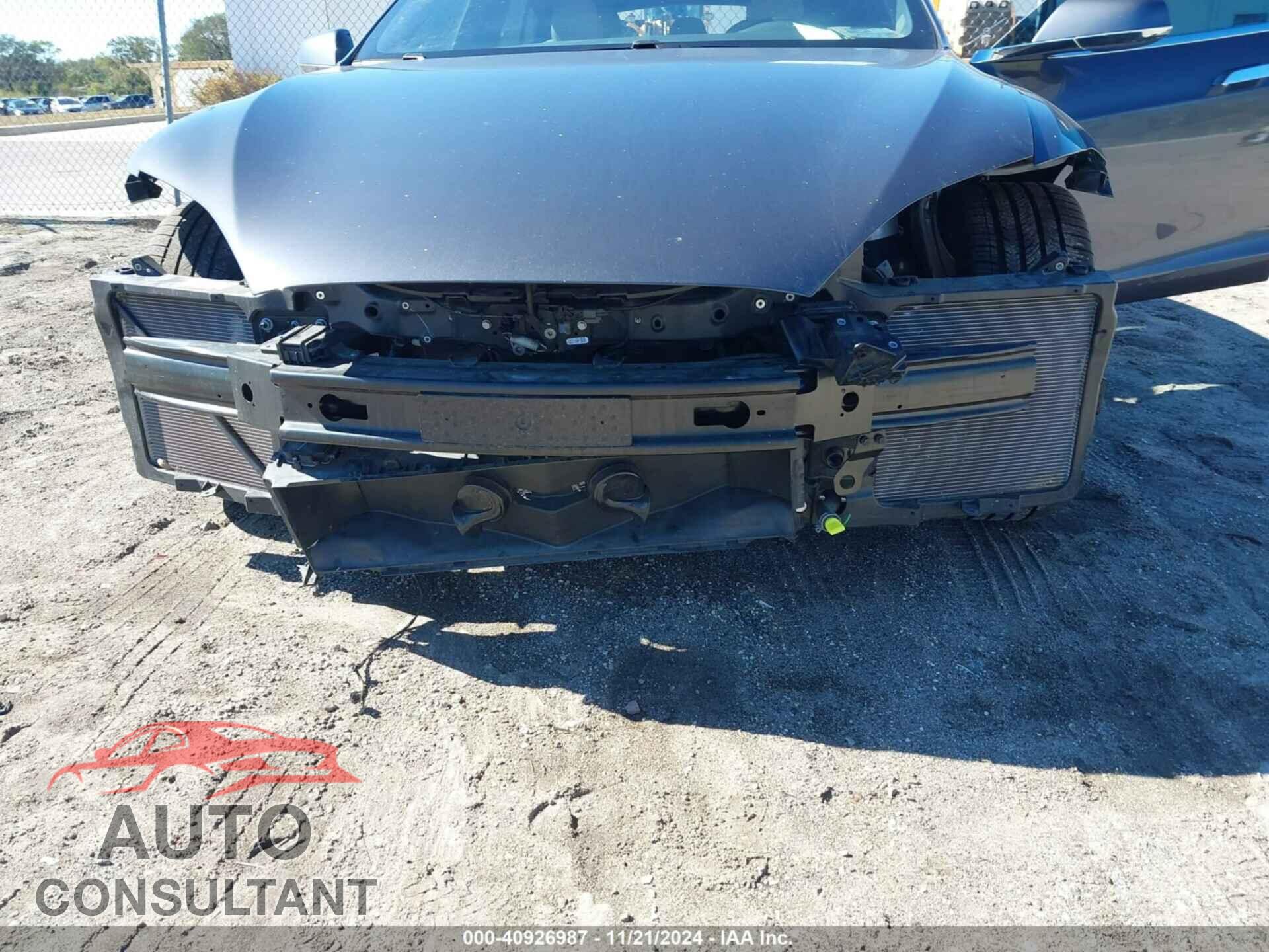 TESLA MODEL S 2020 - 5YJSA1E21LF413198