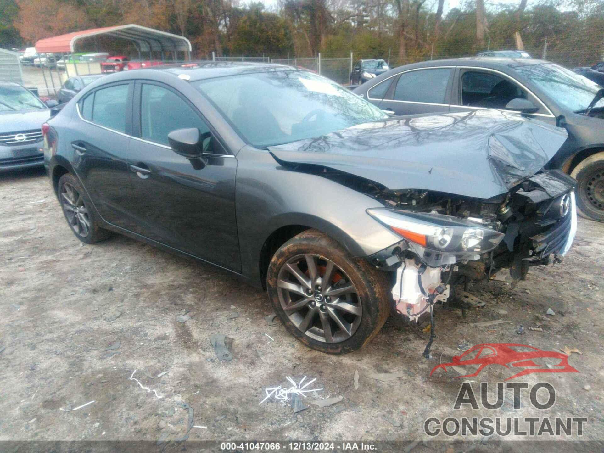 MAZDA MAZDA3 2018 - 3MZBN1V31JM265489