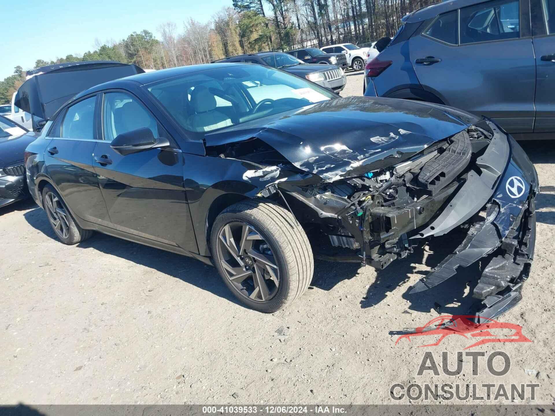 HYUNDAI ELANTRA 2024 - KMHLP4DG7RU649707
