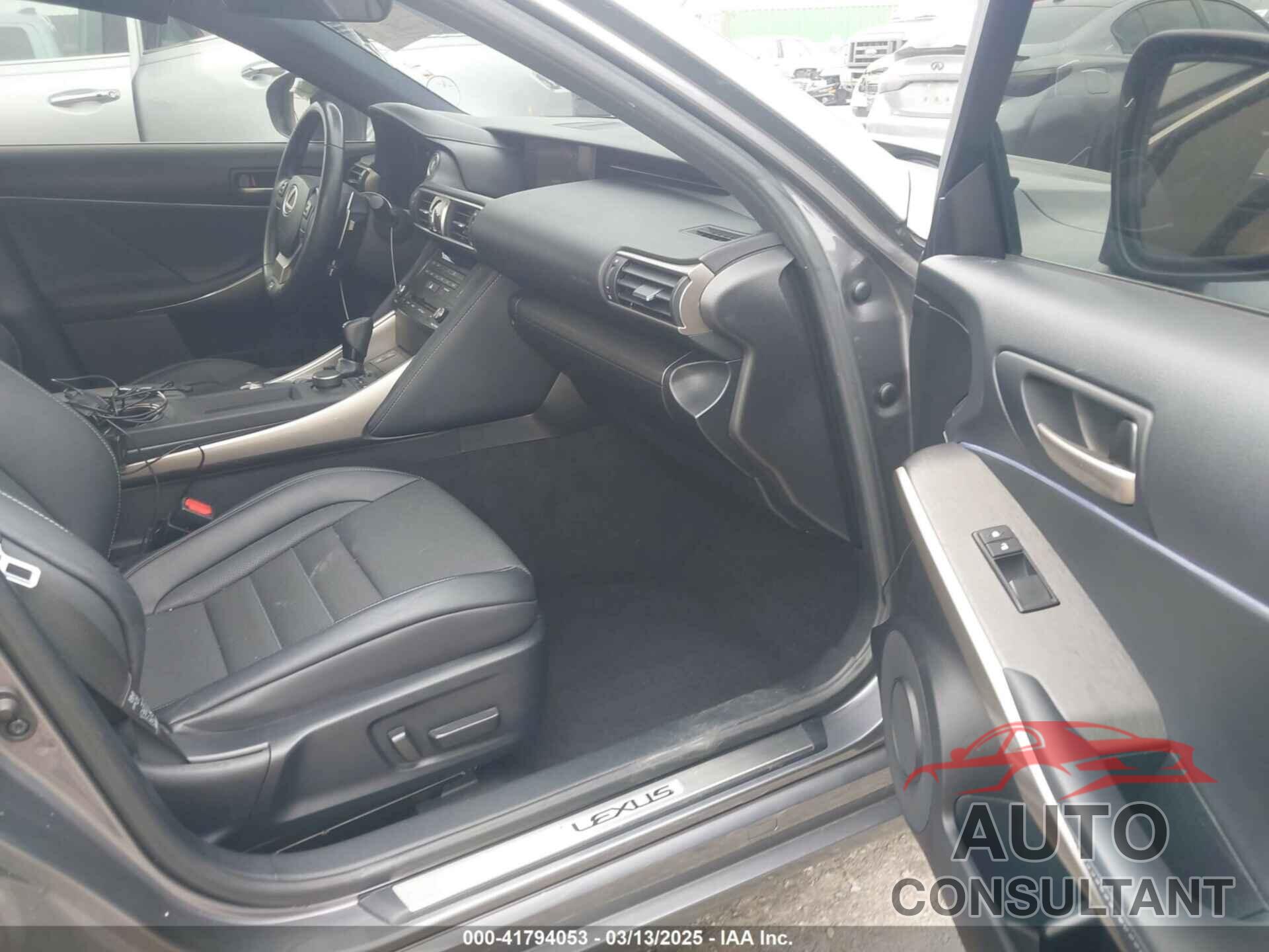 LEXUS IS 2019 - JTHBA1D28K5095306