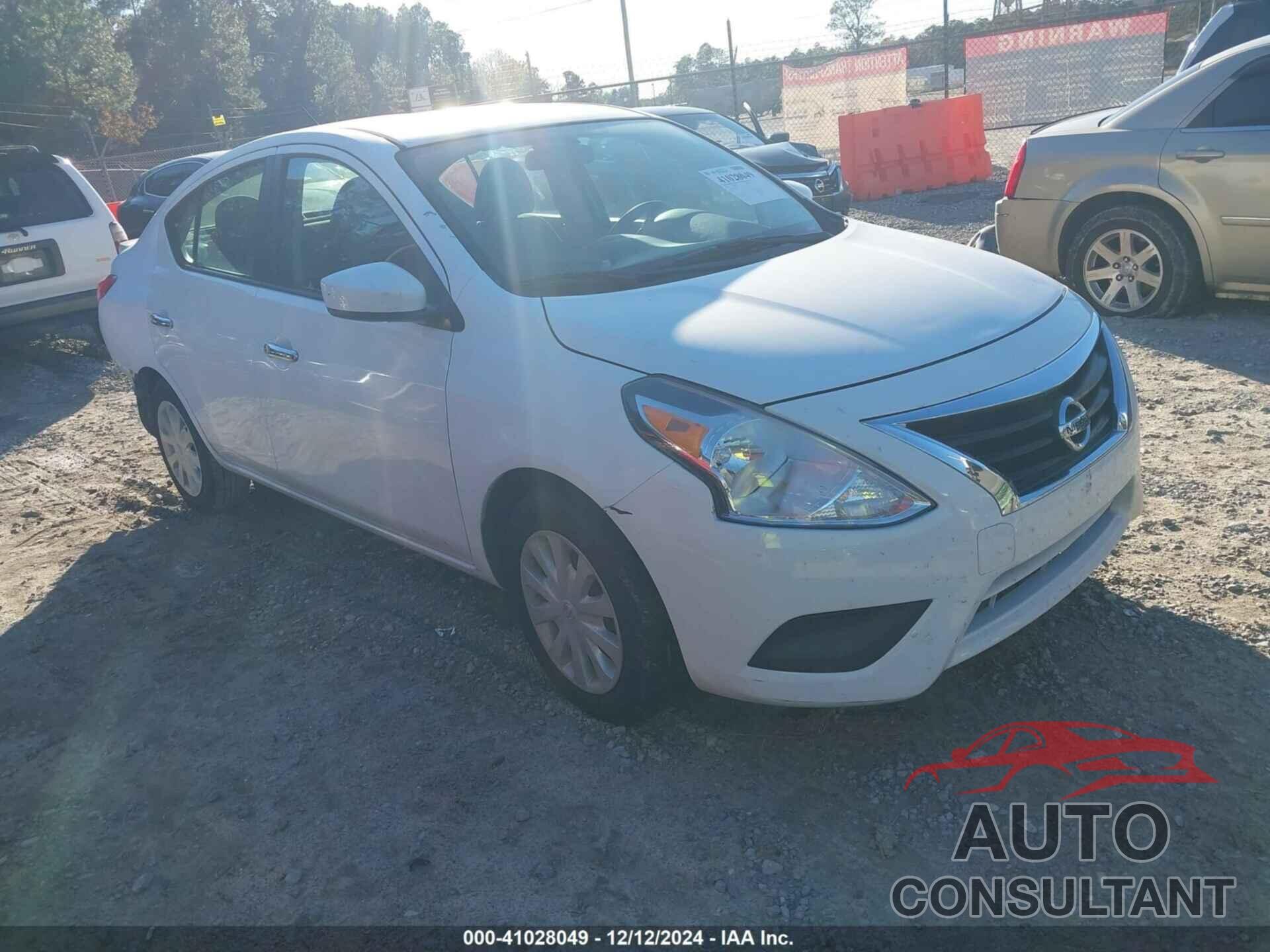 NISSAN VERSA 2018 - 3N1CN7AP7JL845552