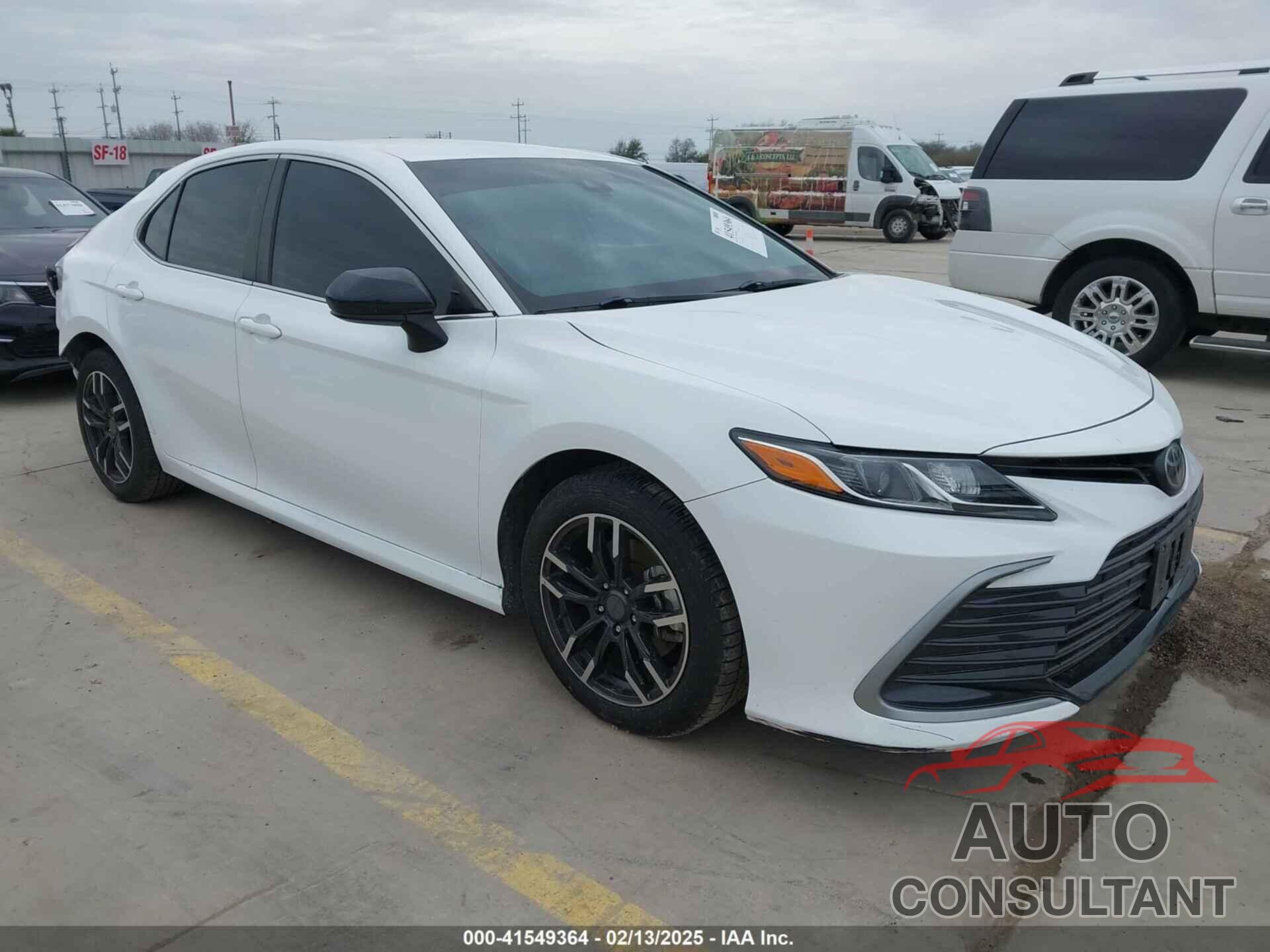 TOYOTA CAMRY 2021 - 4T1C11AK8MU476135