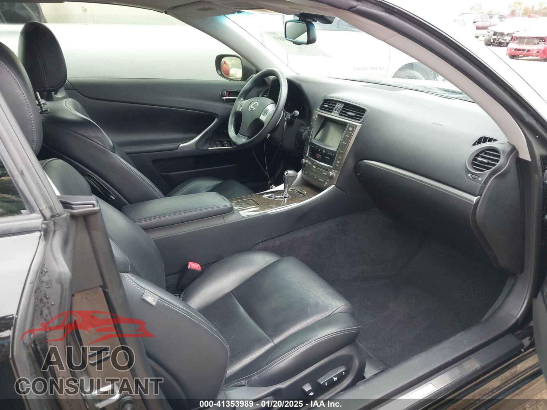 LEXUS IS 350C 2012 - JTHFE2C26C2507917