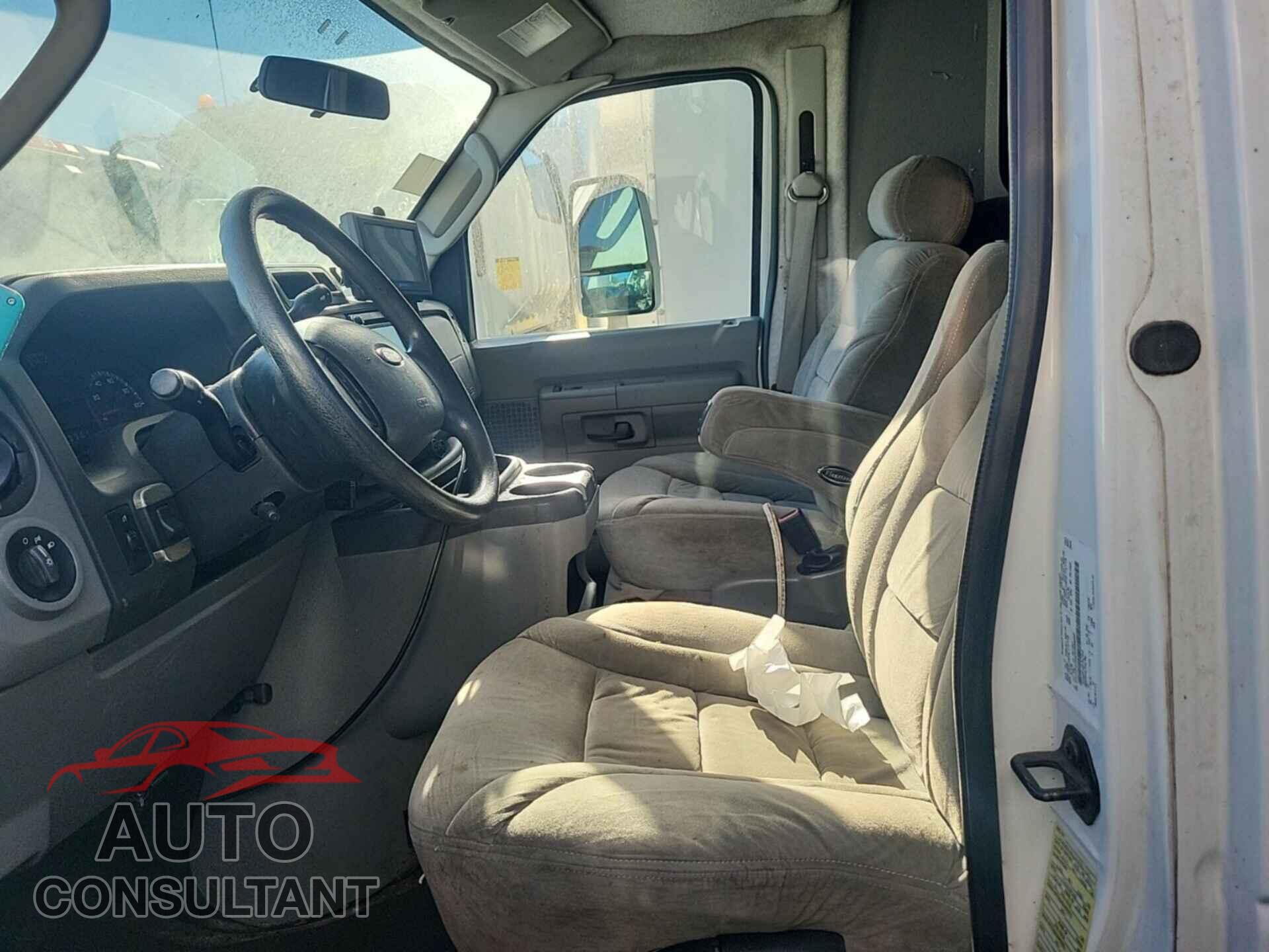 FORD E-450 CUTAWAY 2013 - 1FDXE4FS4DDA69560