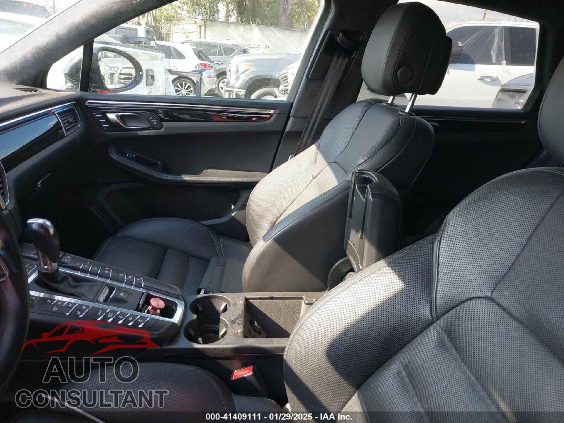 PORSCHE MACAN 2017 - WP1AF2A58HLB62038