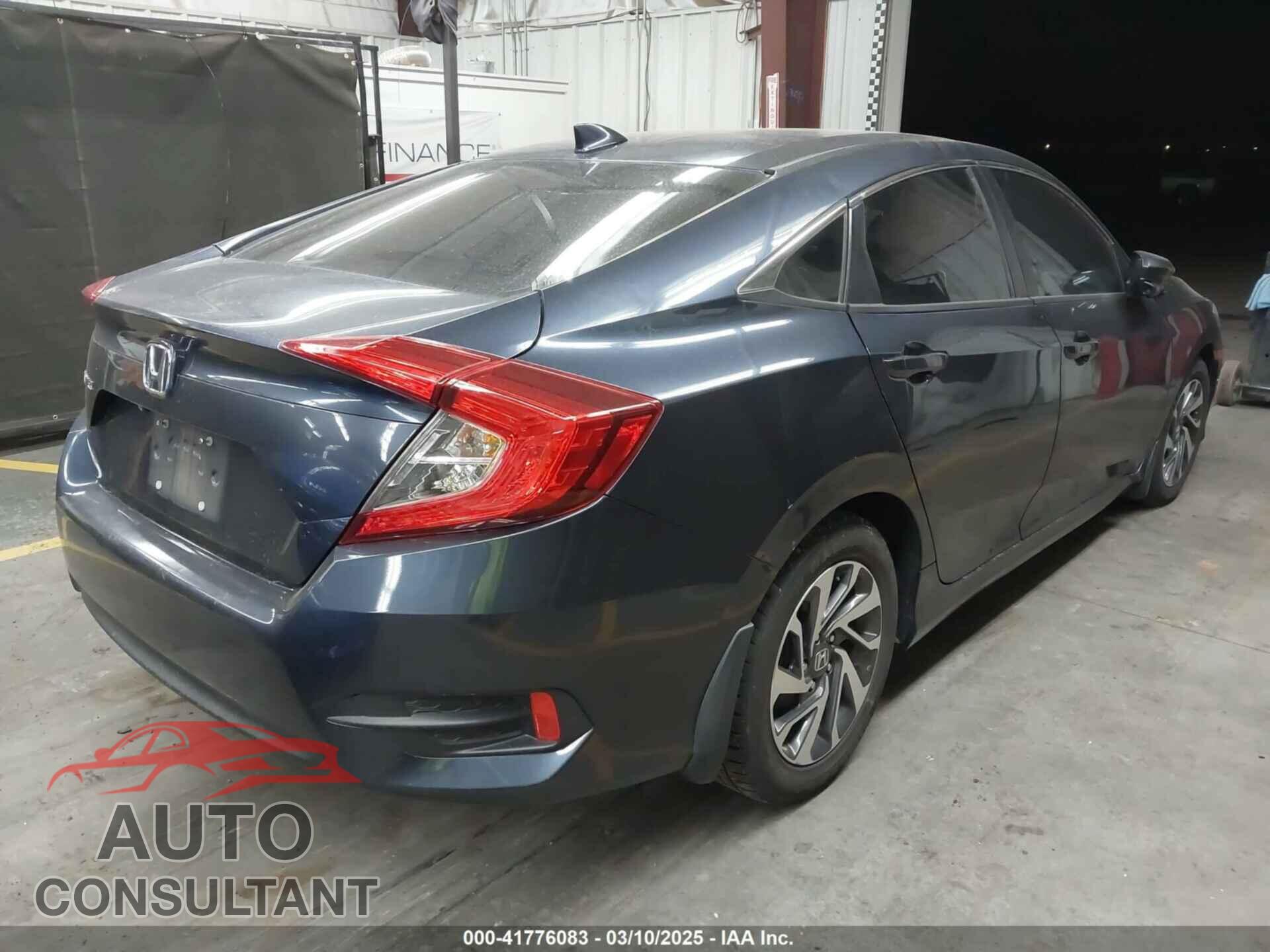 HONDA CIVIC 2018 - 19XFC2F70JE031663
