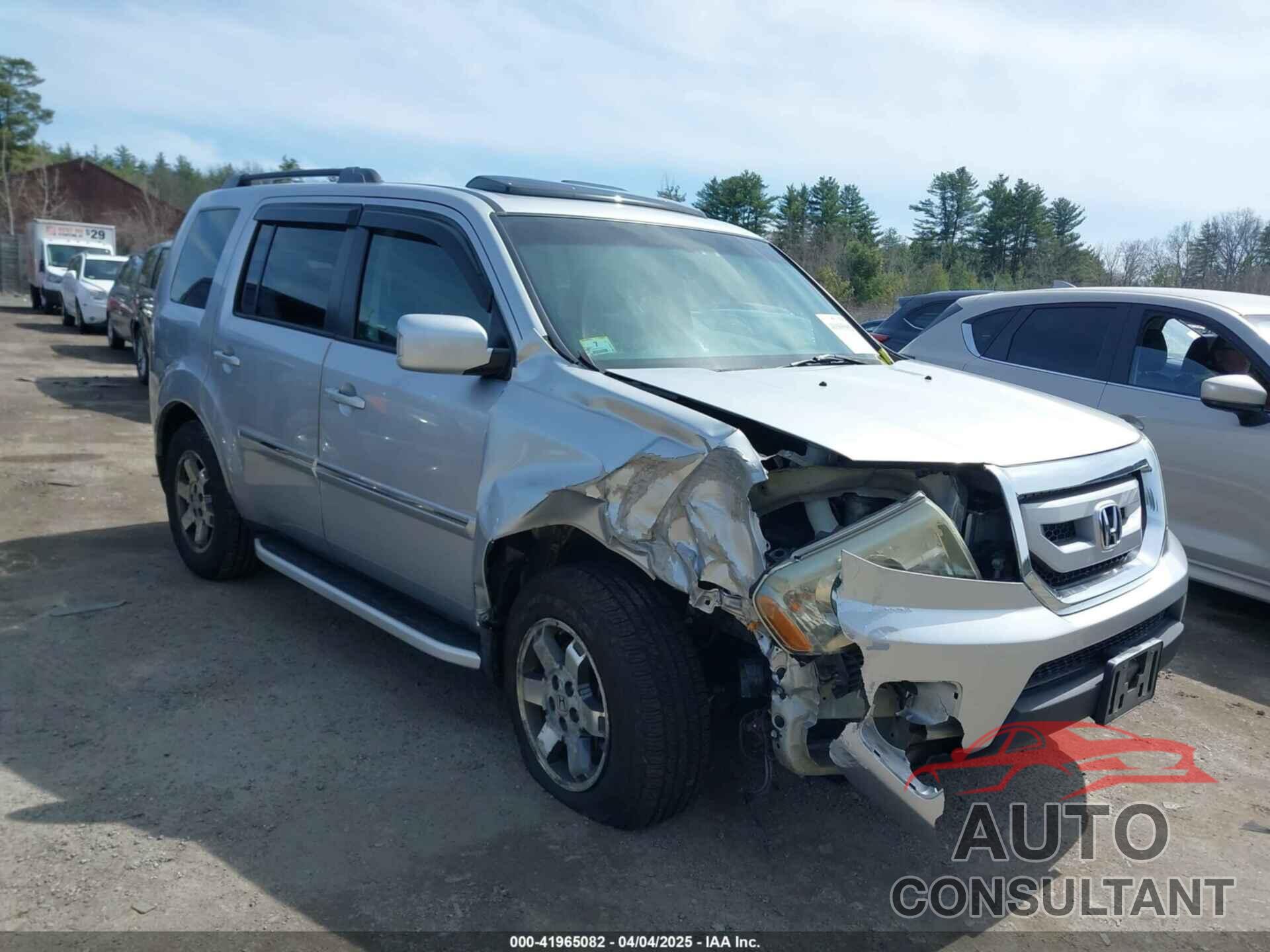 HONDA PILOT 2011 - 5FNYF4H90BB022354