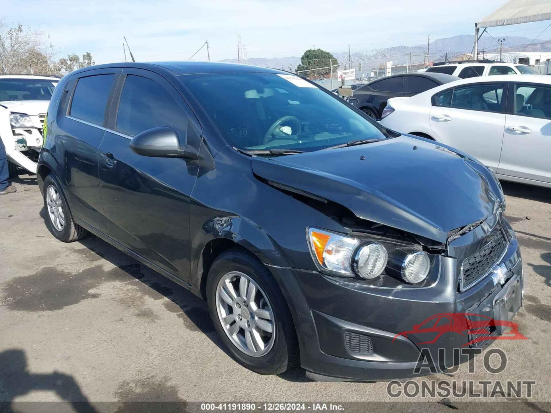 CHEVROLET SONIC 2014 - 1G1JC6SG5E4166418