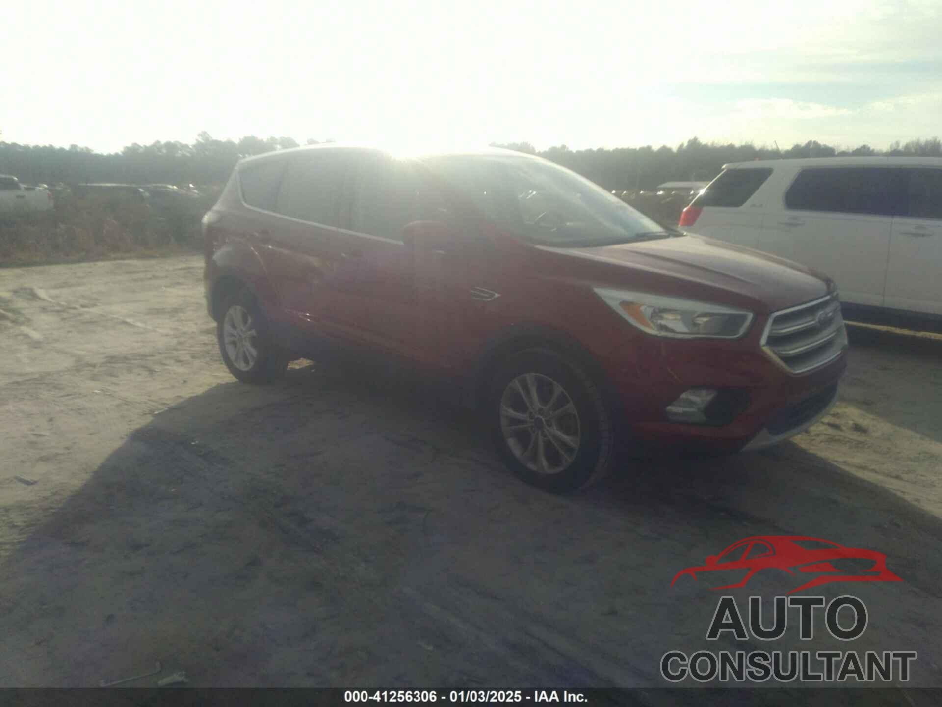 FORD ESCAPE 2017 - 1FMCU0G93HUB04679