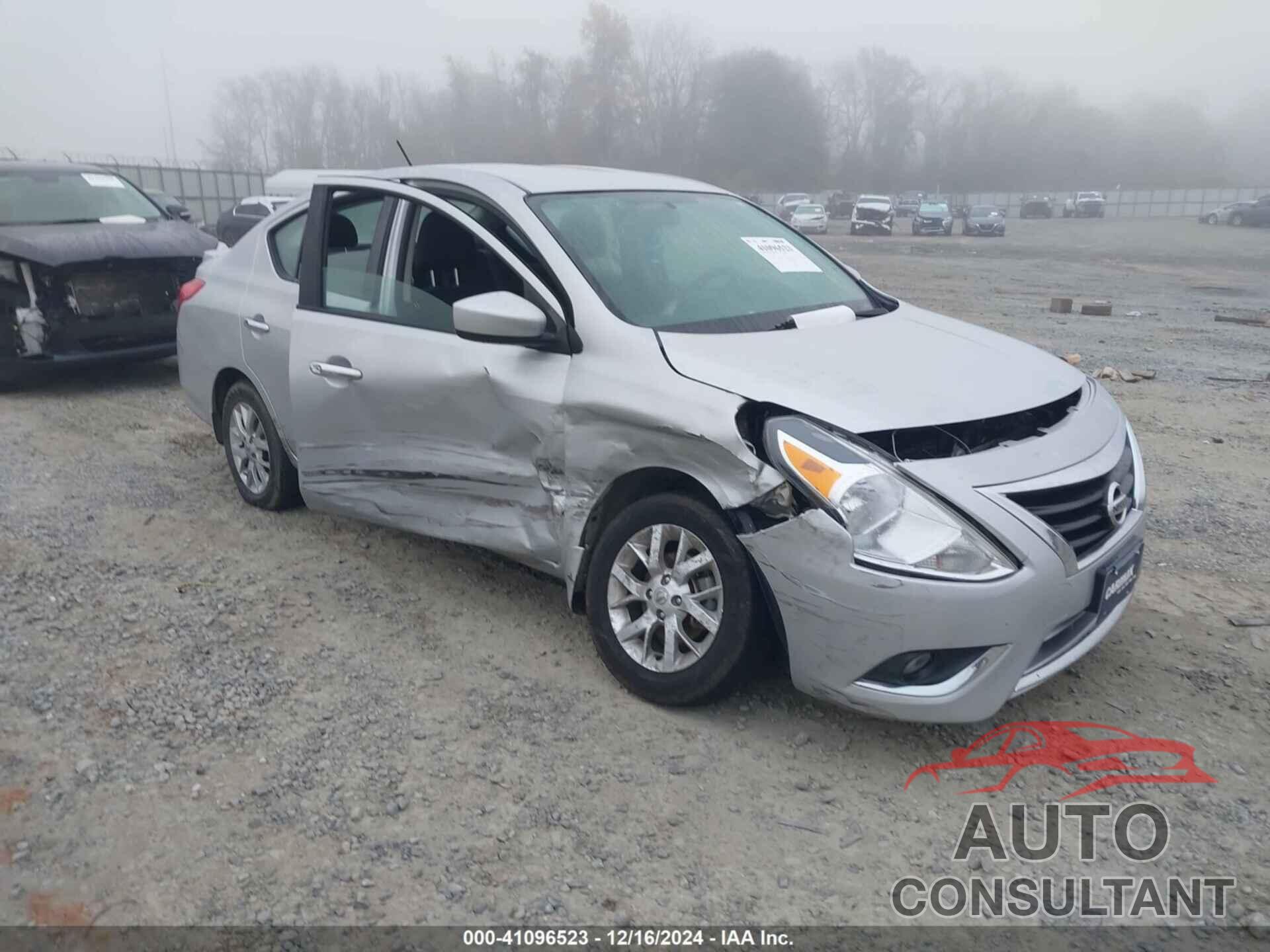 NISSAN VERSA 2018 - 3N1CN7AP2JL815651